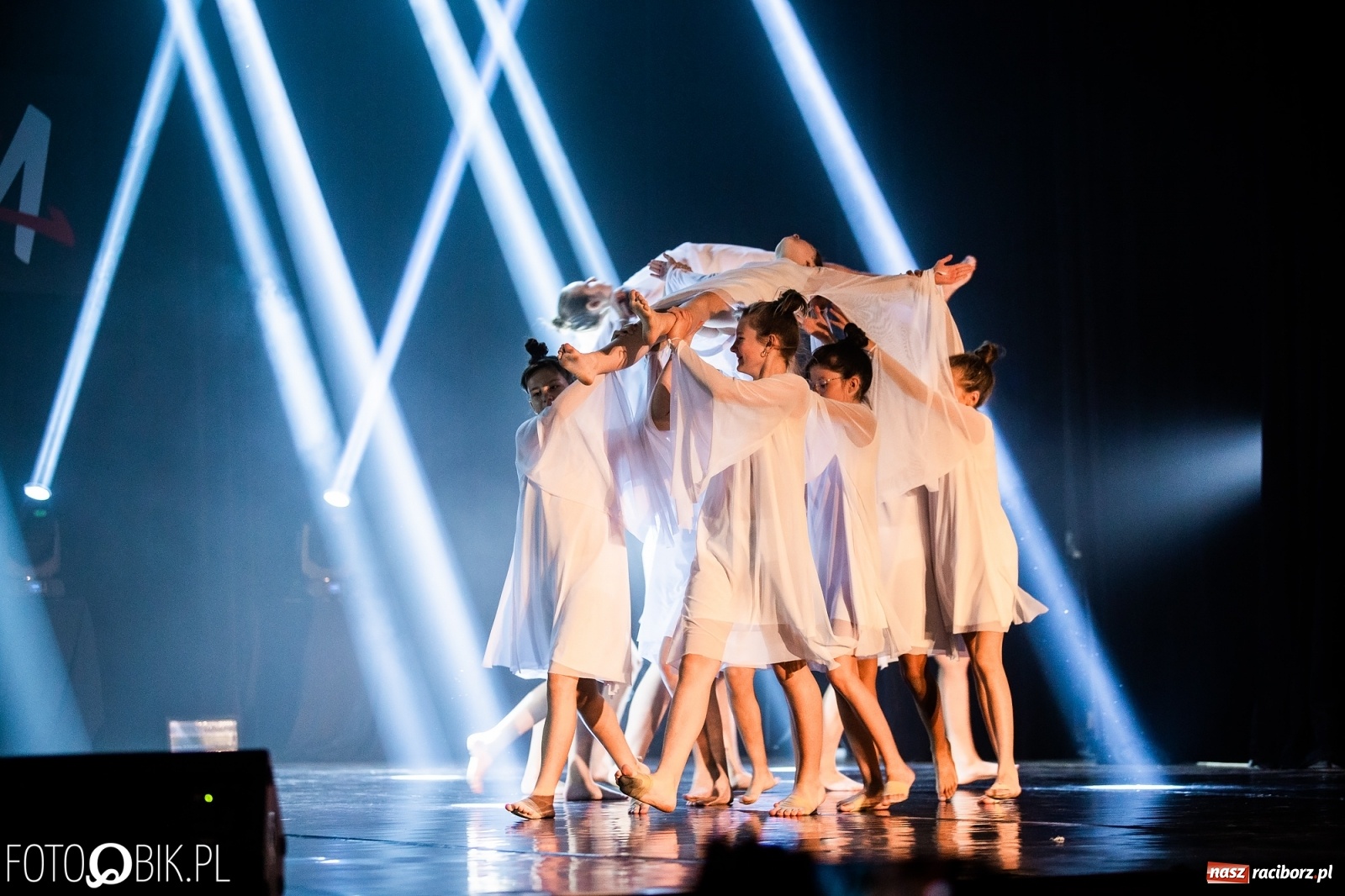Zdjęcie w galerii na portalu naszraciborz.pl: Gala zespołu tanecznego Skaza w Raciborskim Centrum Kultury wiadomości z regionu