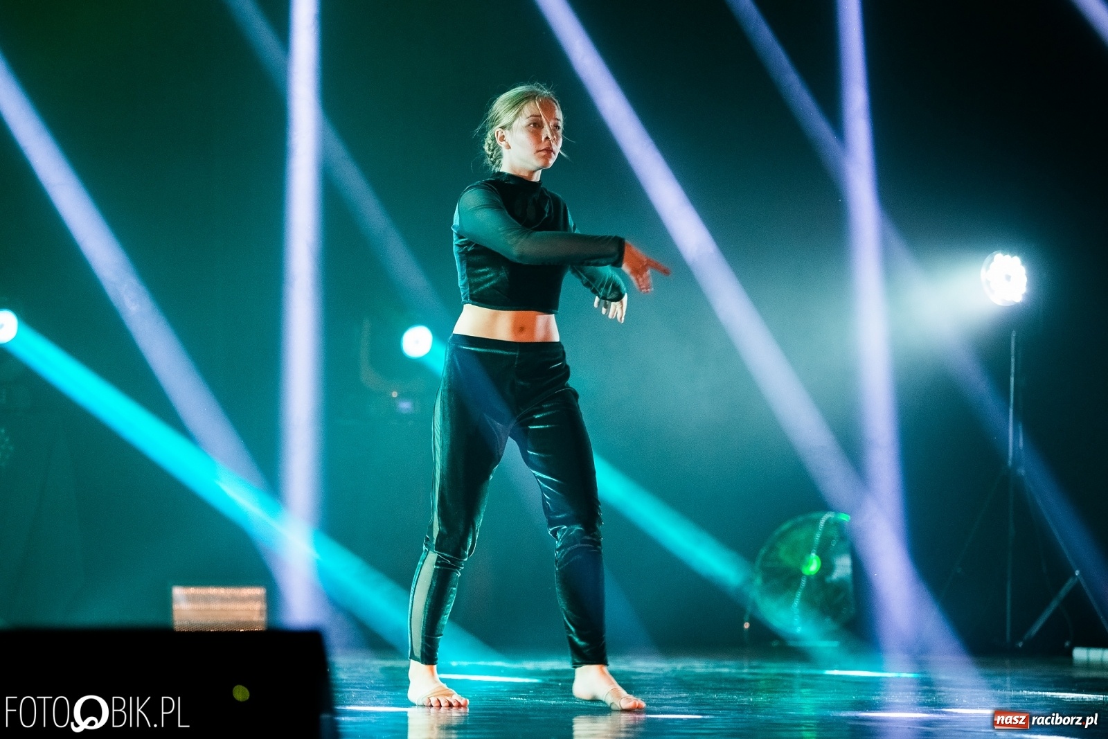 Zdjęcie w galerii na portalu naszraciborz.pl: Gala zespołu tanecznego Skaza w Raciborskim Centrum Kultury wiadomości z regionu