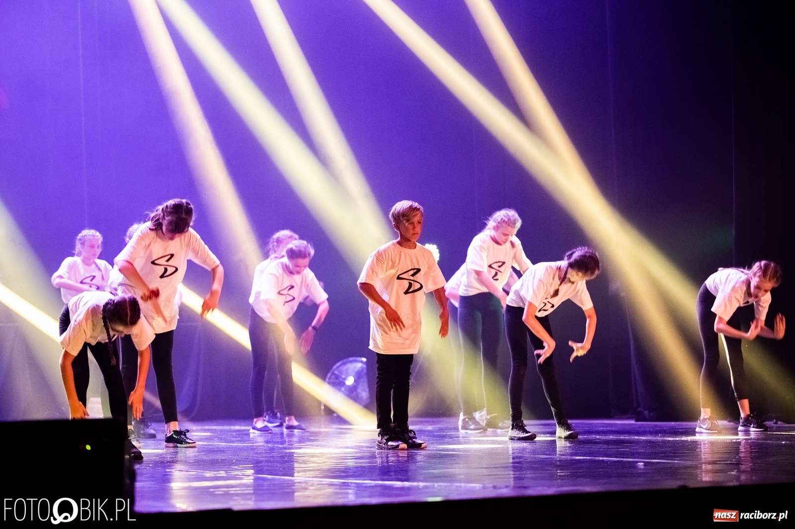 Zdjęcie w galerii na portalu naszraciborz.pl: Gala zespołu tanecznego Skaza w Raciborskim Centrum Kultury wiadomości z regionu