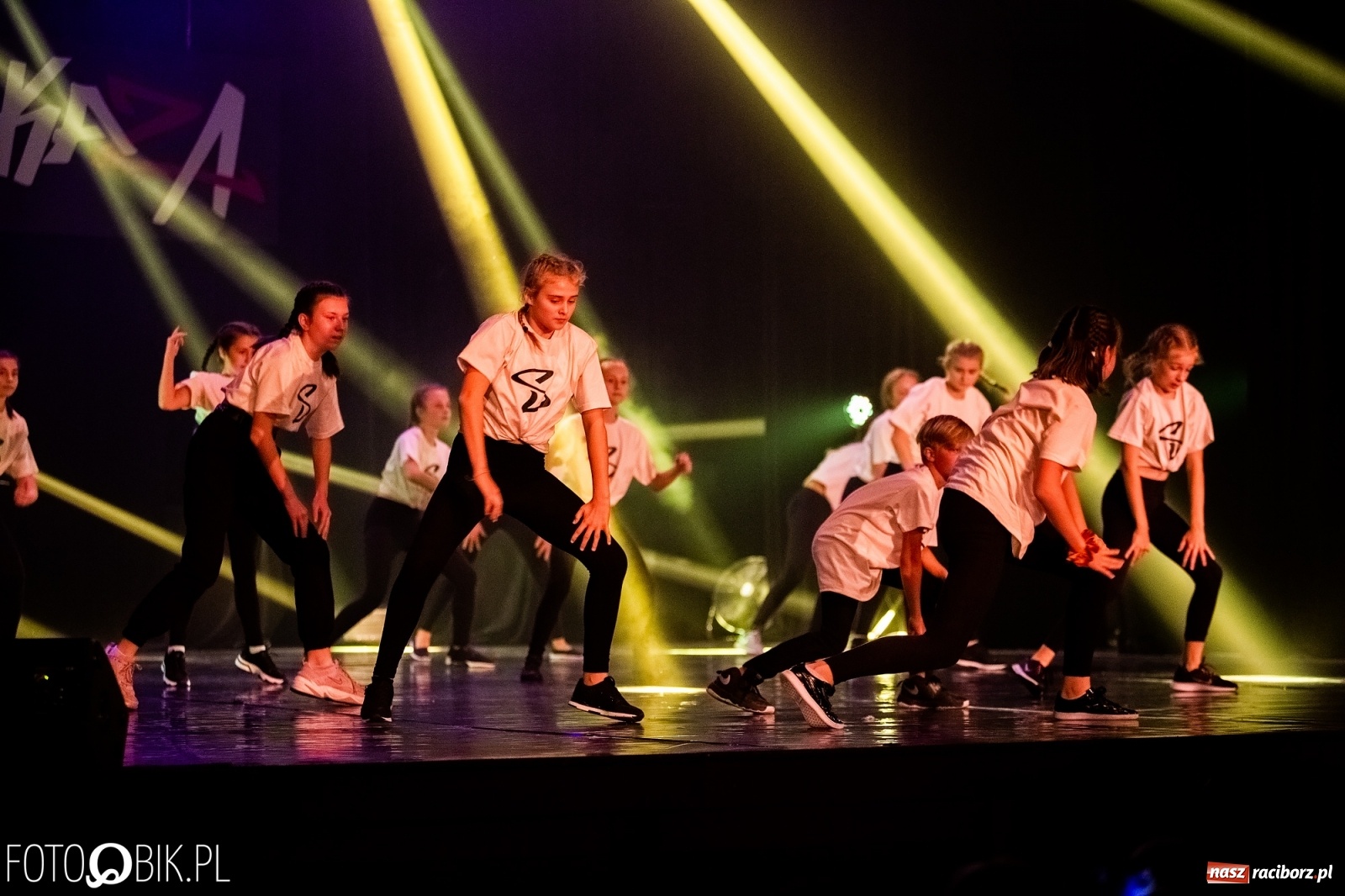 Zdjęcie w galerii na portalu naszraciborz.pl: Gala zespołu tanecznego Skaza w Raciborskim Centrum Kultury wiadomości z regionu