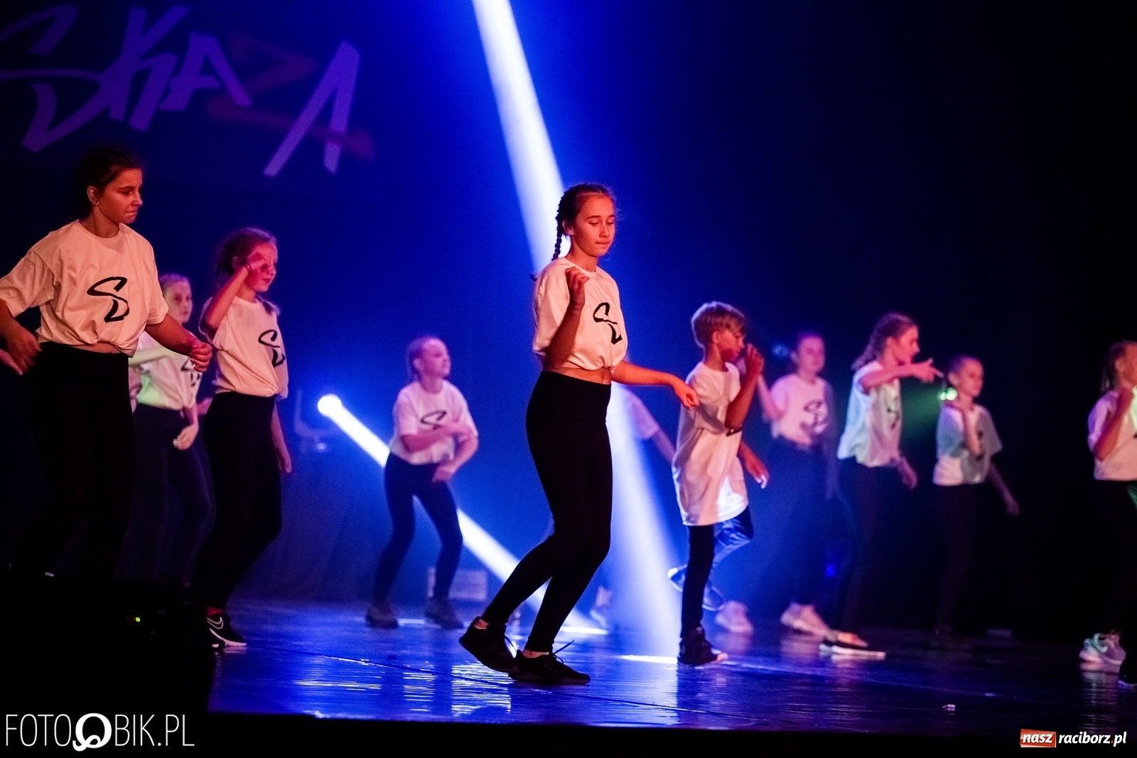 Zdjęcie w galerii na portalu naszraciborz.pl: Gala zespołu tanecznego Skaza w Raciborskim Centrum Kultury wiadomości z regionu