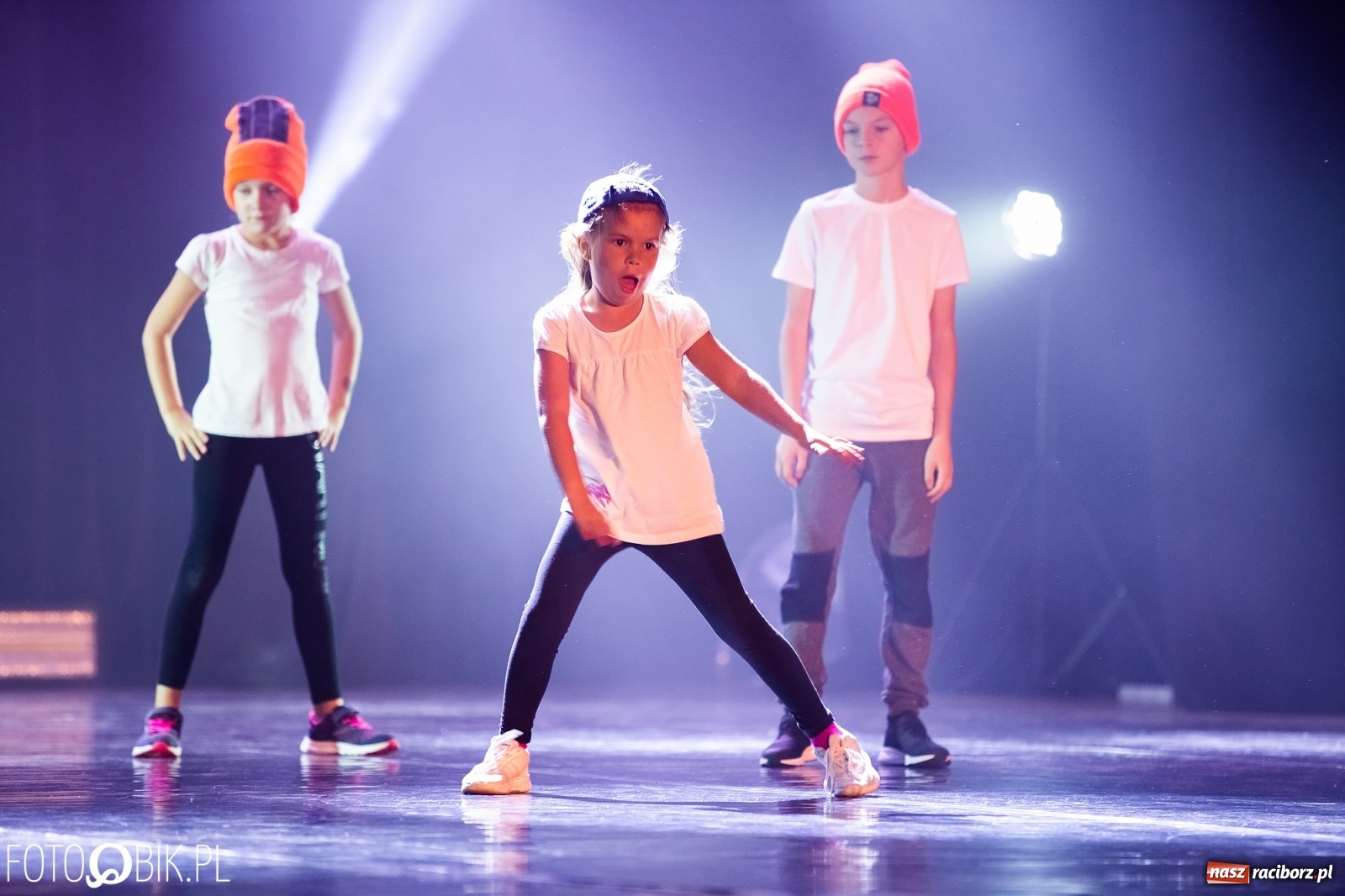 Zdjęcie w galerii na portalu naszraciborz.pl: Gala zespołu tanecznego Skaza w Raciborskim Centrum Kultury wiadomości z regionu