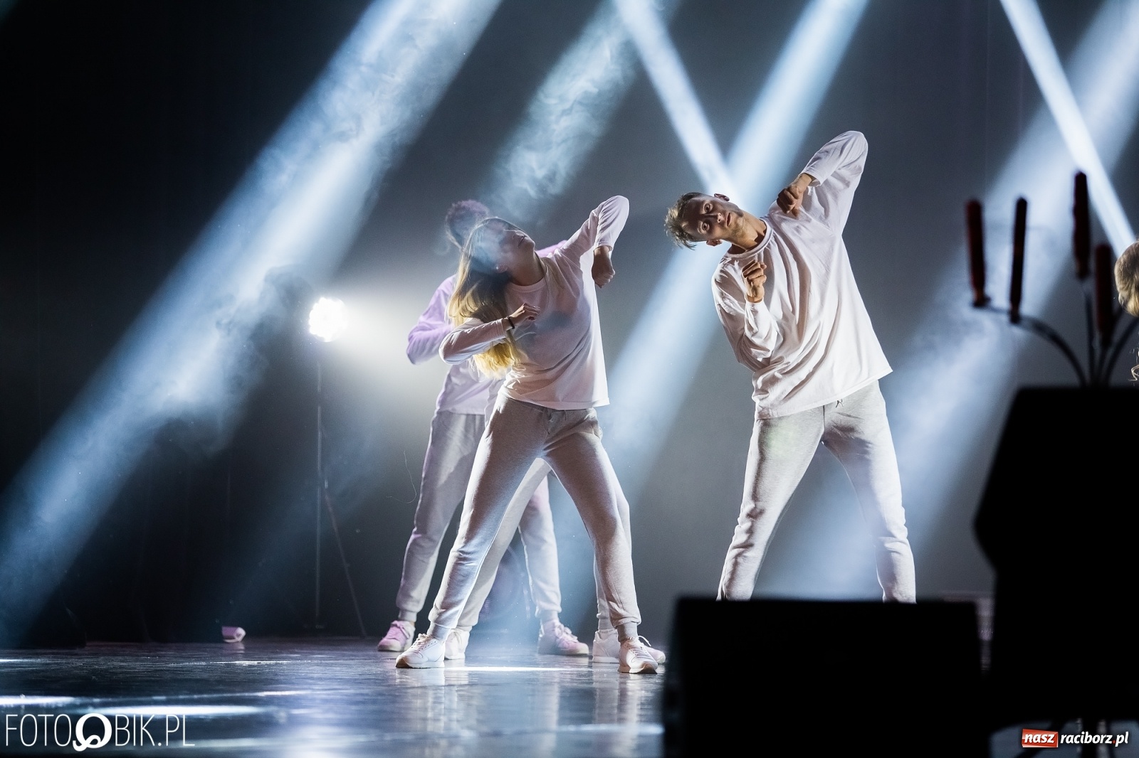 Zdjęcie w galerii na portalu naszraciborz.pl: Gala zespołu tanecznego Skaza w Raciborskim Centrum Kultury wiadomości z regionu