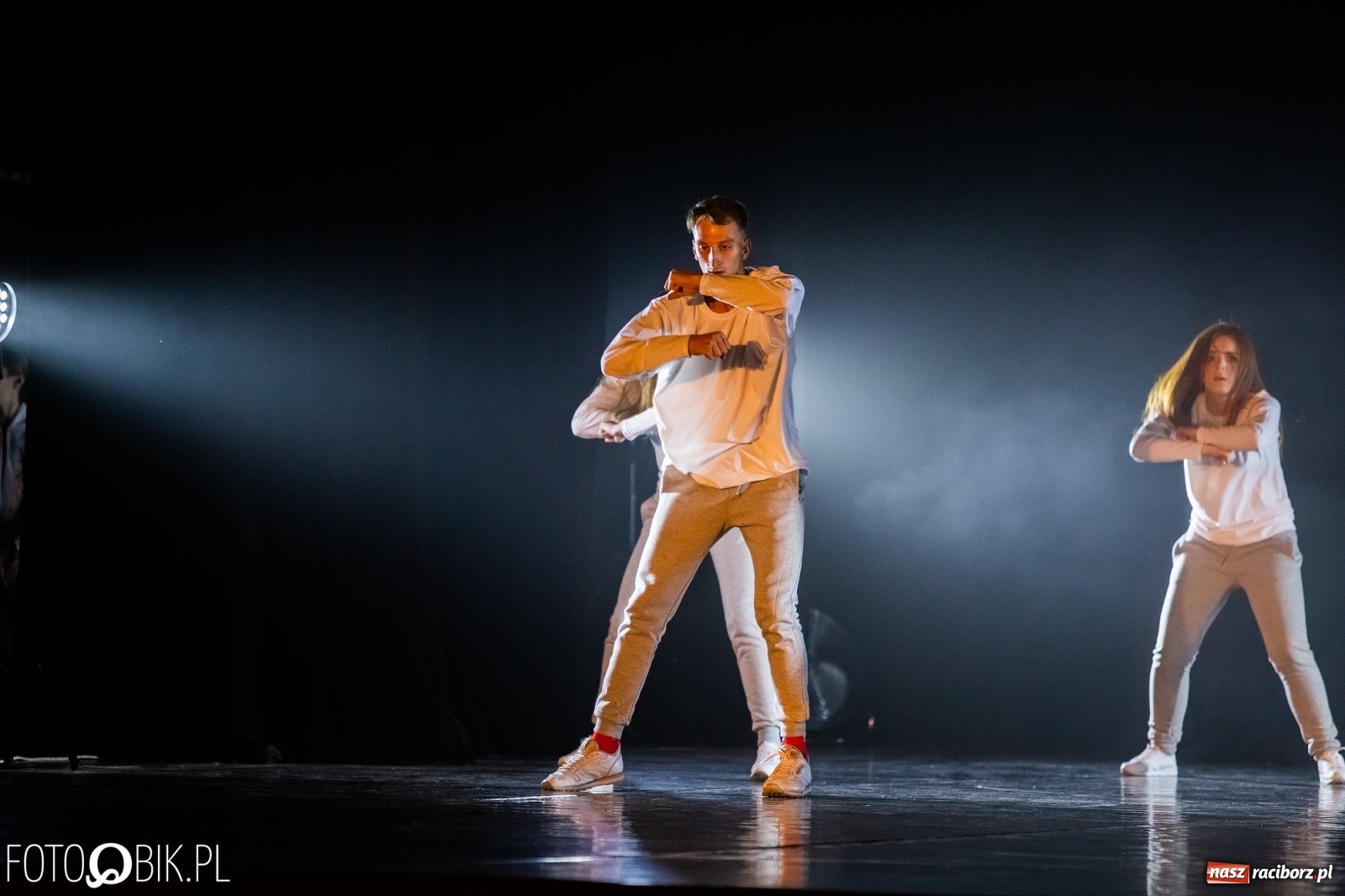 Zdjęcie w galerii na portalu naszraciborz.pl: Gala zespołu tanecznego Skaza w Raciborskim Centrum Kultury wiadomości z regionu