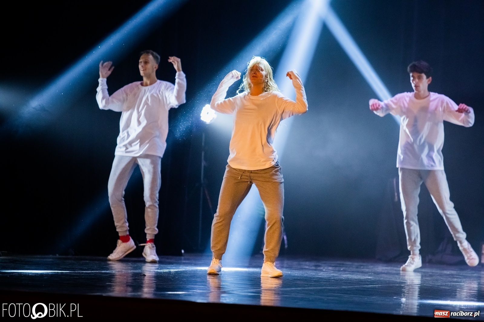 Zdjęcie w galerii na portalu naszraciborz.pl: Gala zespołu tanecznego Skaza w Raciborskim Centrum Kultury wiadomości z regionu