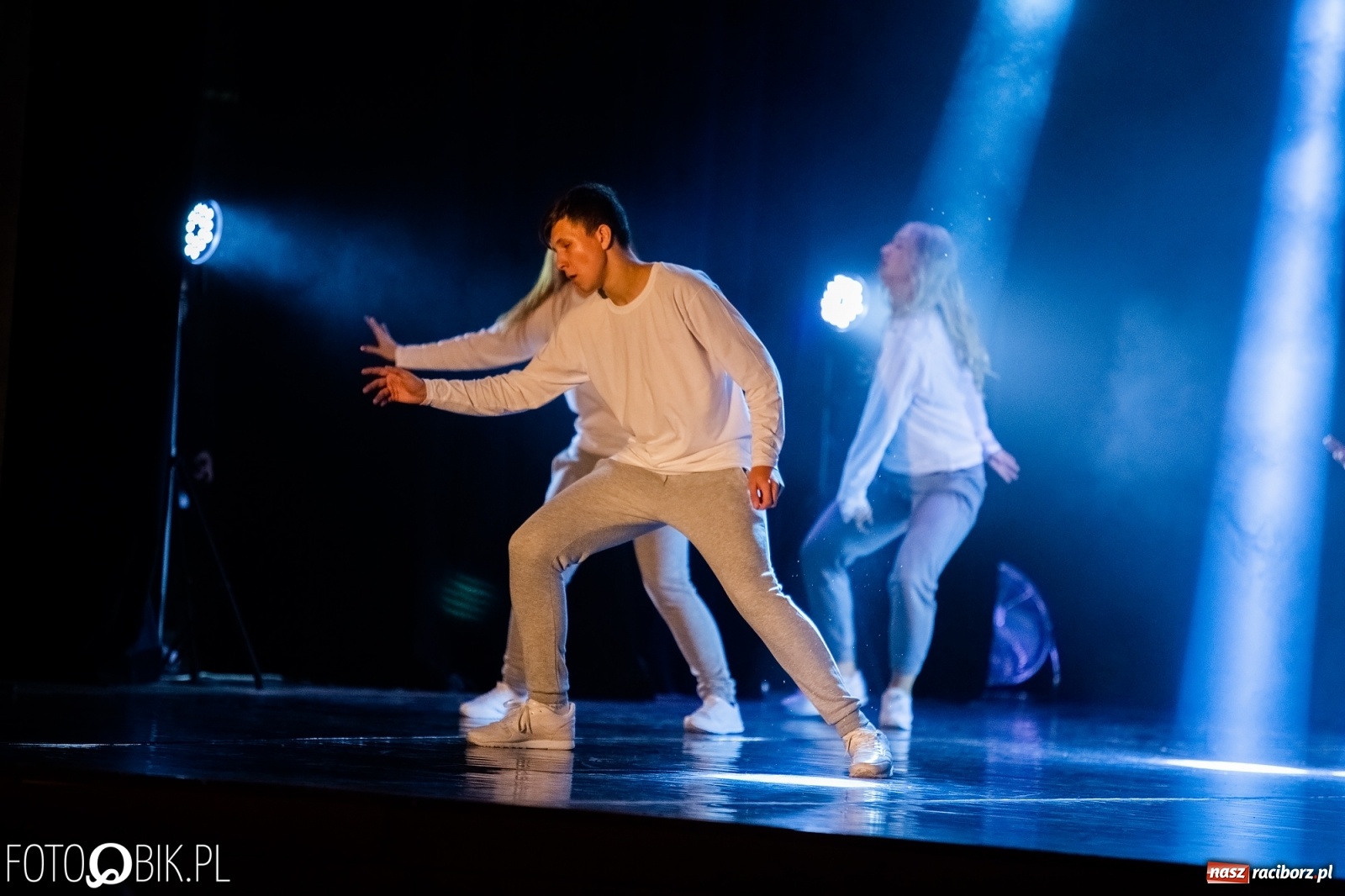 Zdjęcie w galerii na portalu naszraciborz.pl: Gala zespołu tanecznego Skaza w Raciborskim Centrum Kultury wiadomości z regionu