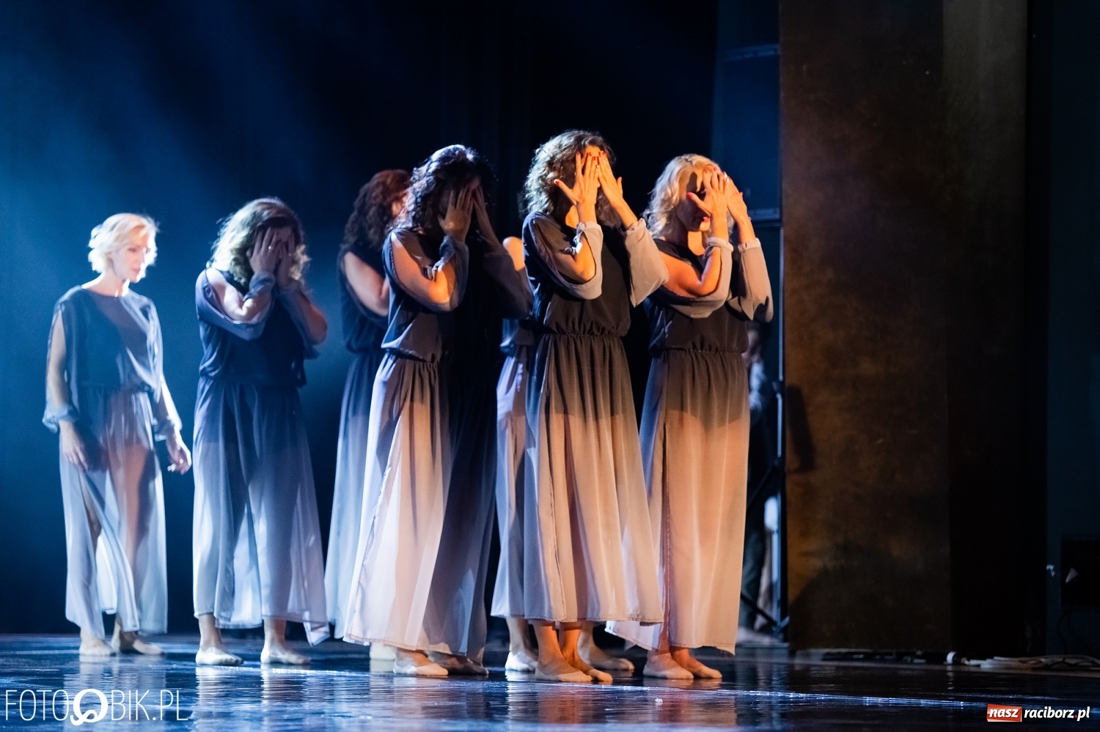 Zdjęcie w galerii na portalu naszraciborz.pl: Gala zespołu tanecznego Skaza w Raciborskim Centrum Kultury wiadomości z regionu