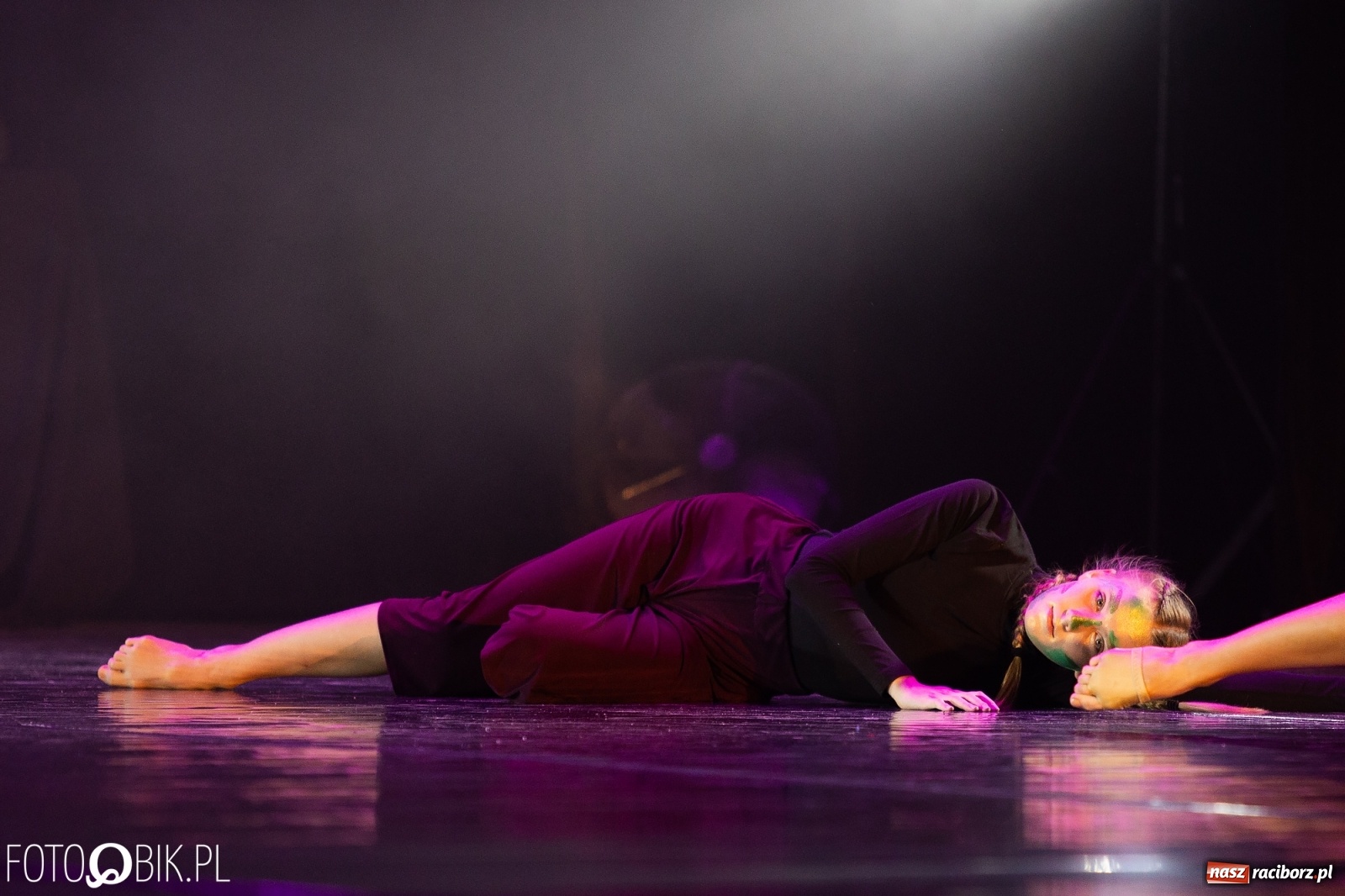 Zdjęcie w galerii na portalu naszraciborz.pl: Gala zespołu tanecznego Skaza w Raciborskim Centrum Kultury wiadomości z regionu