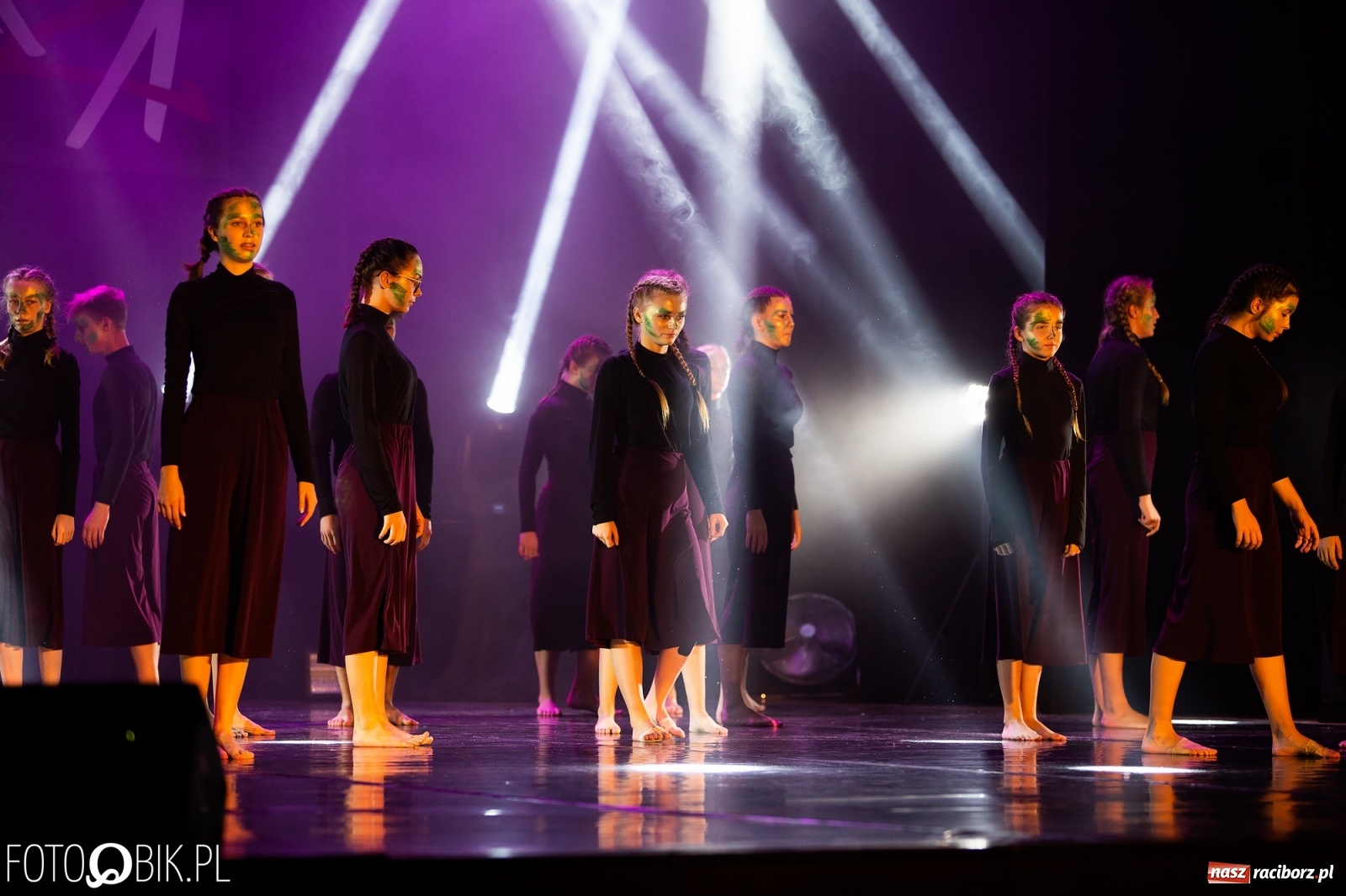 Zdjęcie w galerii na portalu naszraciborz.pl: Gala zespołu tanecznego Skaza w Raciborskim Centrum Kultury wiadomości z regionu