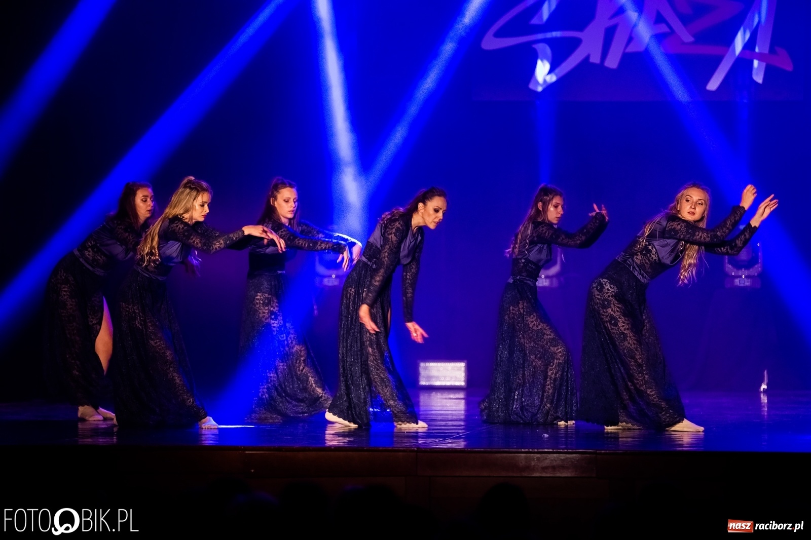 Zdjęcie w galerii na portalu naszraciborz.pl: Gala zespołu tanecznego Skaza w Raciborskim Centrum Kultury wiadomości z regionu