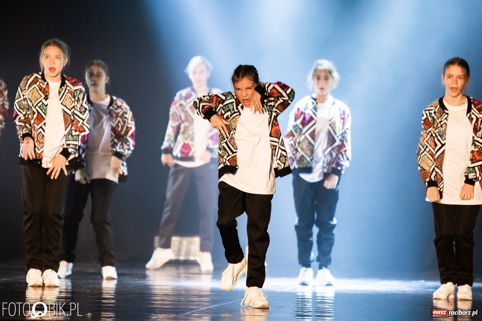 Zdjęcie w galerii na portalu naszraciborz.pl: Gala zespołu tanecznego Skaza w Raciborskim Centrum Kultury wiadomości z regionu