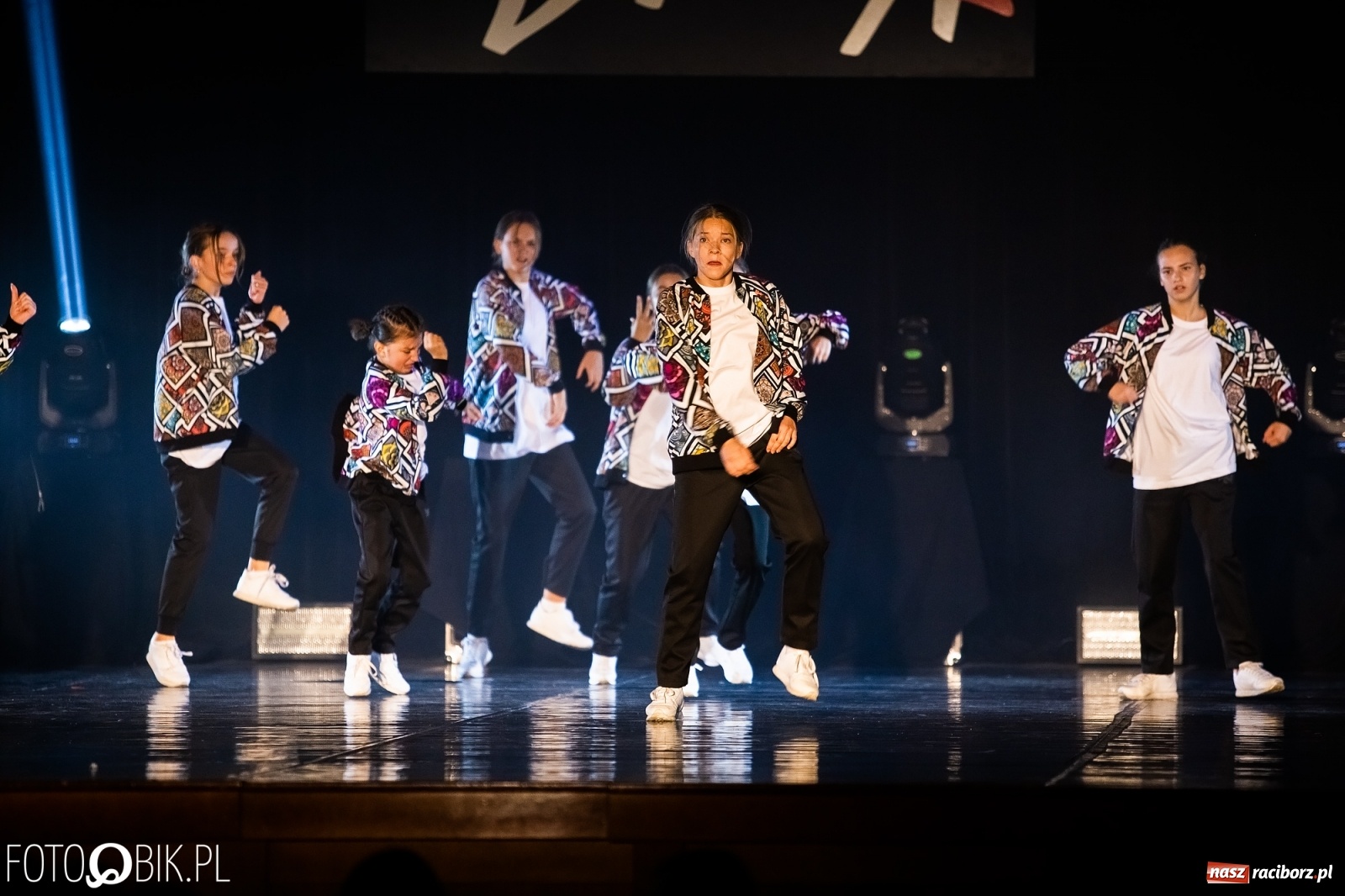 Zdjęcie w galerii na portalu naszraciborz.pl: Gala zespołu tanecznego Skaza w Raciborskim Centrum Kultury wiadomości z regionu