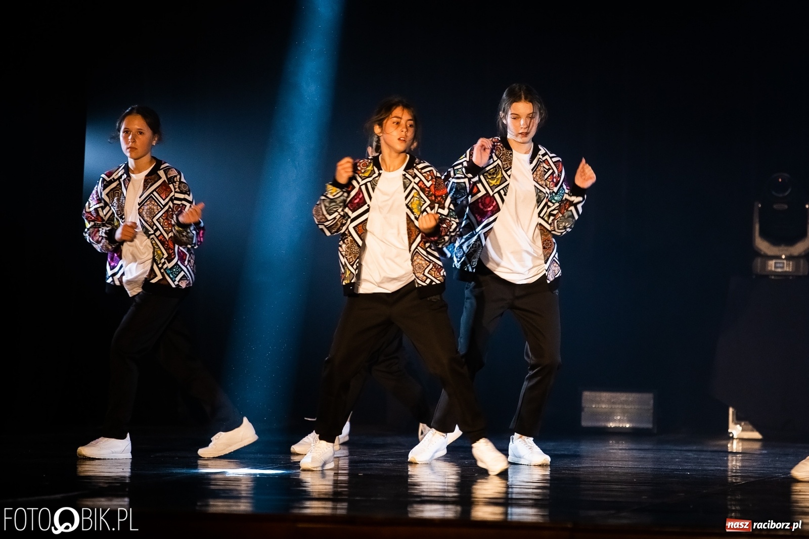 Zdjęcie w galerii na portalu naszraciborz.pl: Gala zespołu tanecznego Skaza w Raciborskim Centrum Kultury wiadomości z regionu