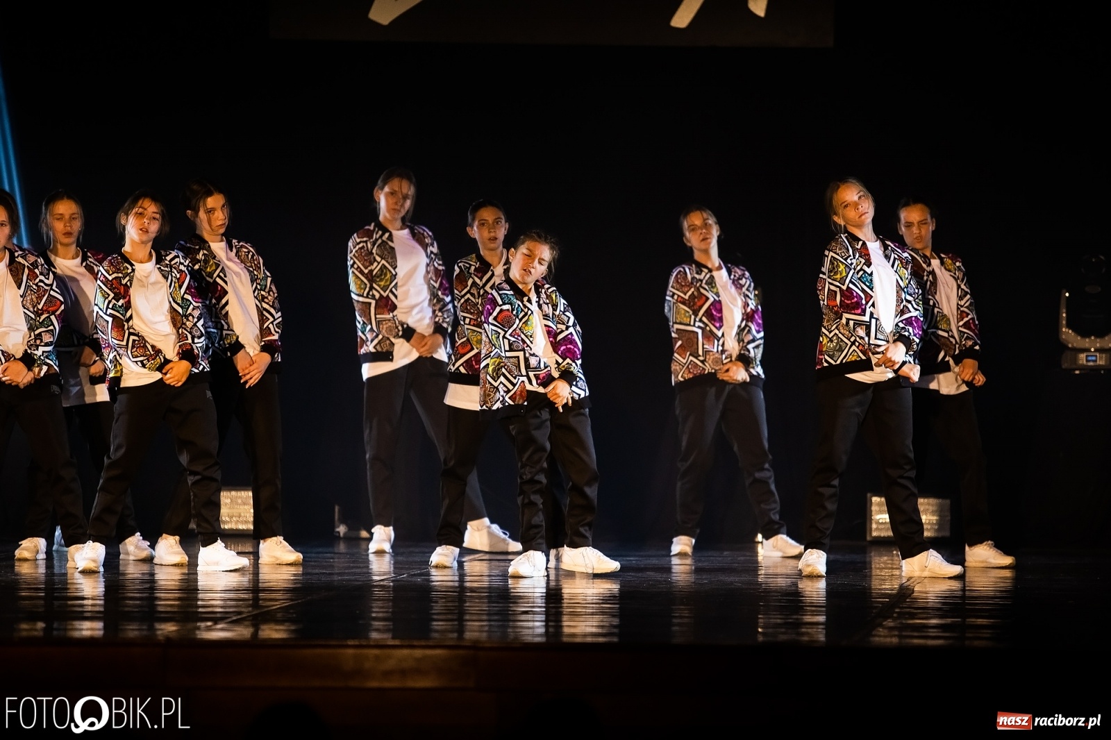 Zdjęcie w galerii na portalu naszraciborz.pl: Gala zespołu tanecznego Skaza w Raciborskim Centrum Kultury wiadomości z regionu
