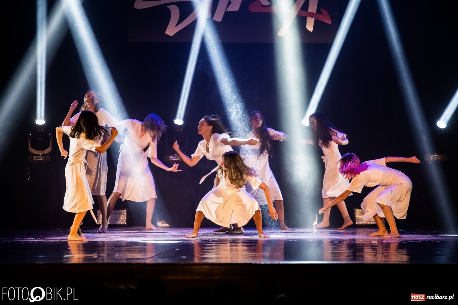 Zdjęcie w galerii na portalu naszraciborz.pl: Gala zespołu tanecznego Skaza w Raciborskim Centrum Kultury wiadomości z regionu
