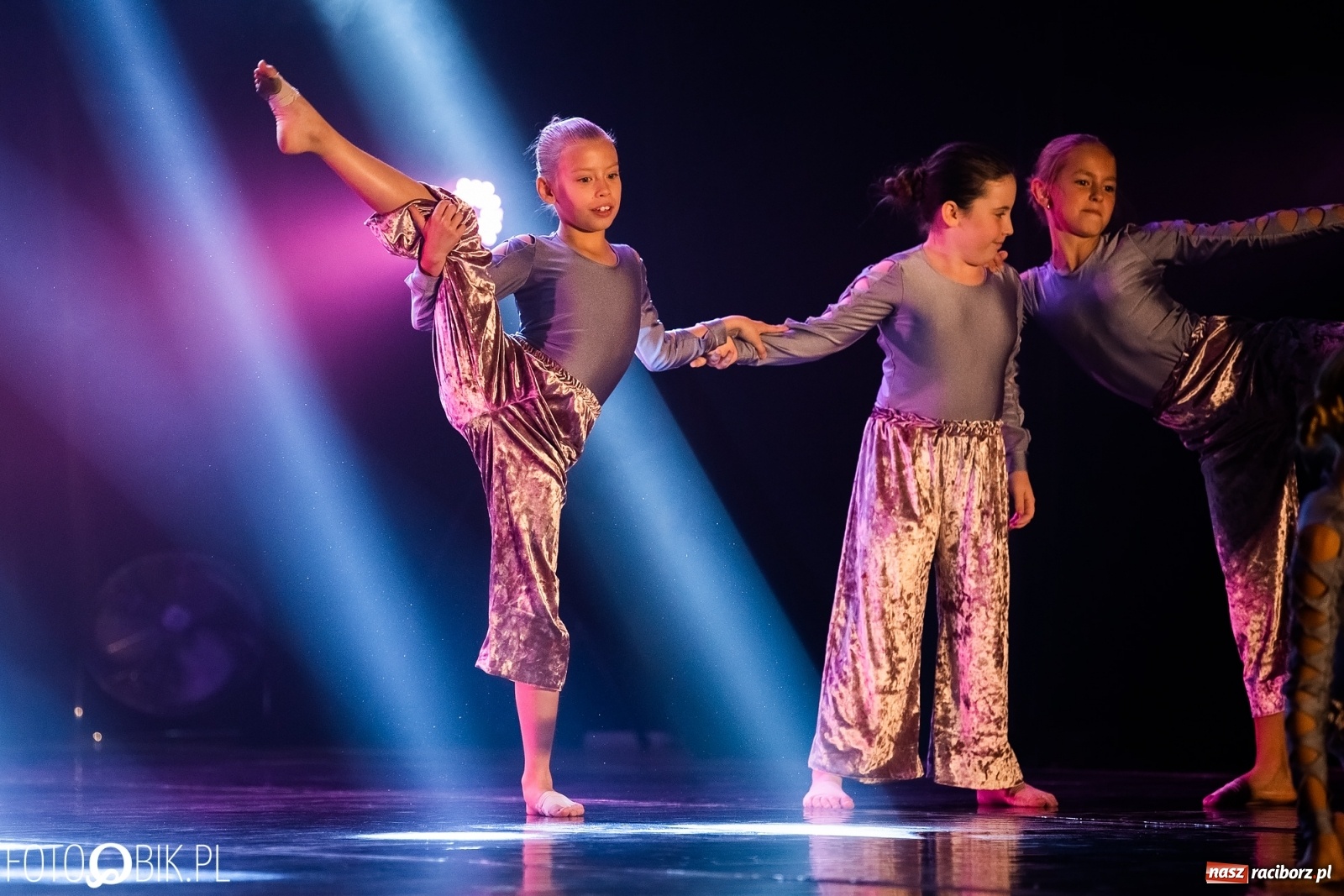 Zdjęcie w galerii na portalu naszraciborz.pl: Gala zespołu tanecznego Skaza w Raciborskim Centrum Kultury wiadomości z regionu