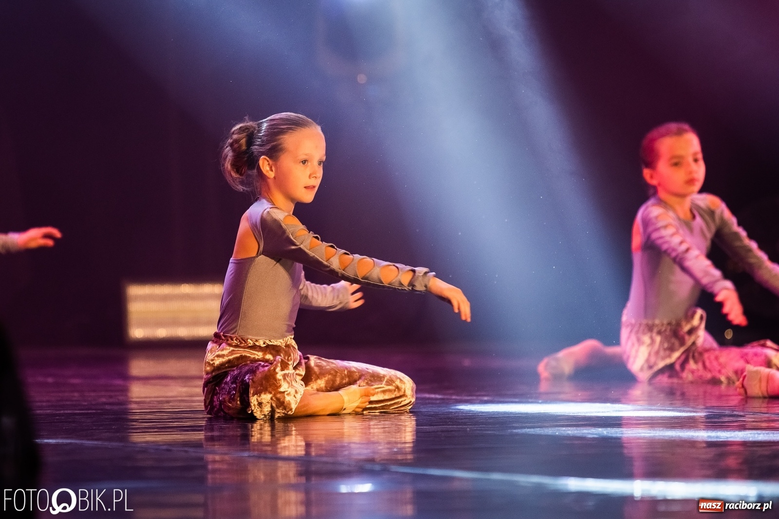 Zdjęcie w galerii na portalu naszraciborz.pl: Gala zespołu tanecznego Skaza w Raciborskim Centrum Kultury wiadomości z regionu