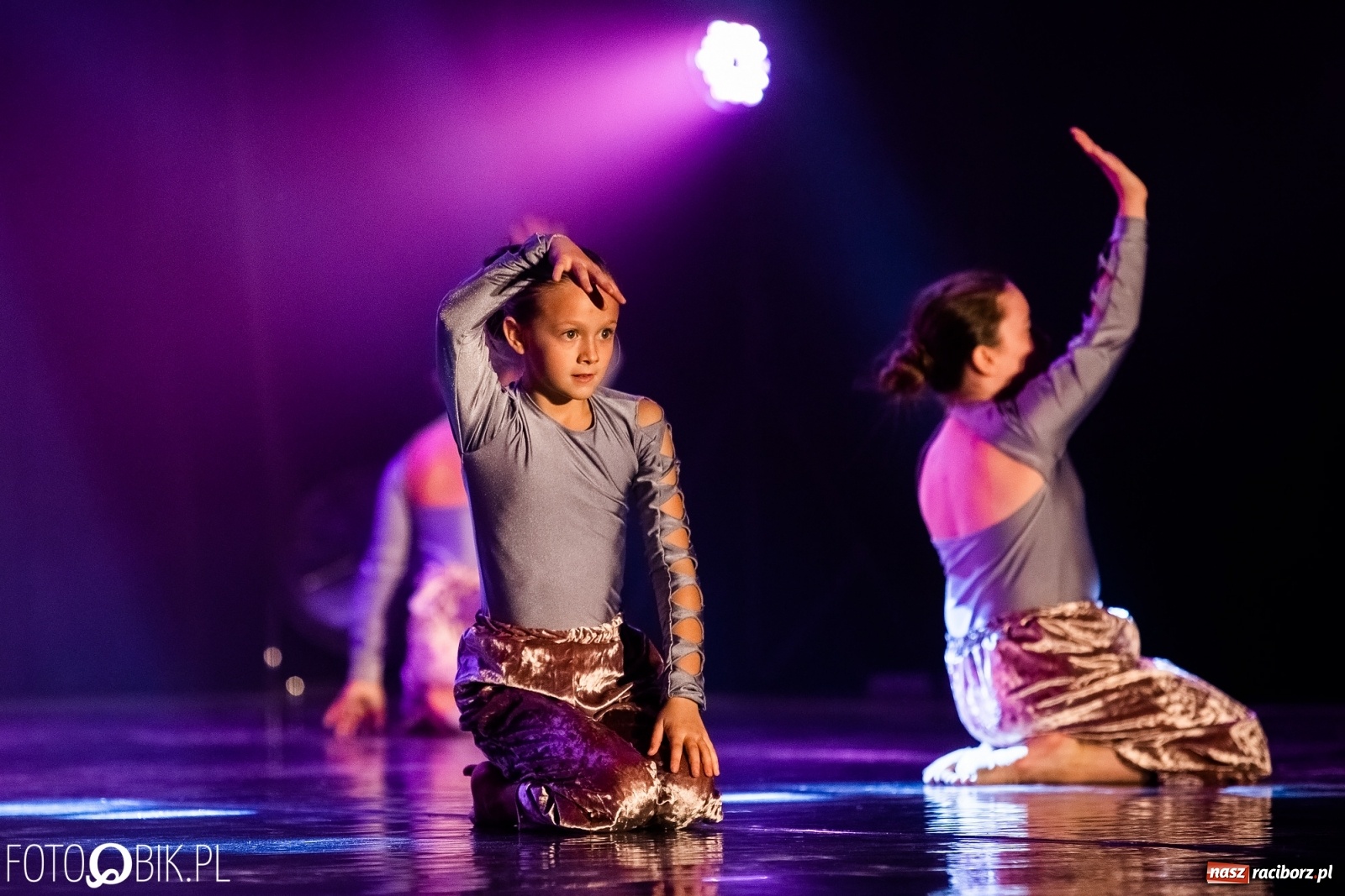 Zdjęcie w galerii na portalu naszraciborz.pl: Gala zespołu tanecznego Skaza w Raciborskim Centrum Kultury wiadomości z regionu