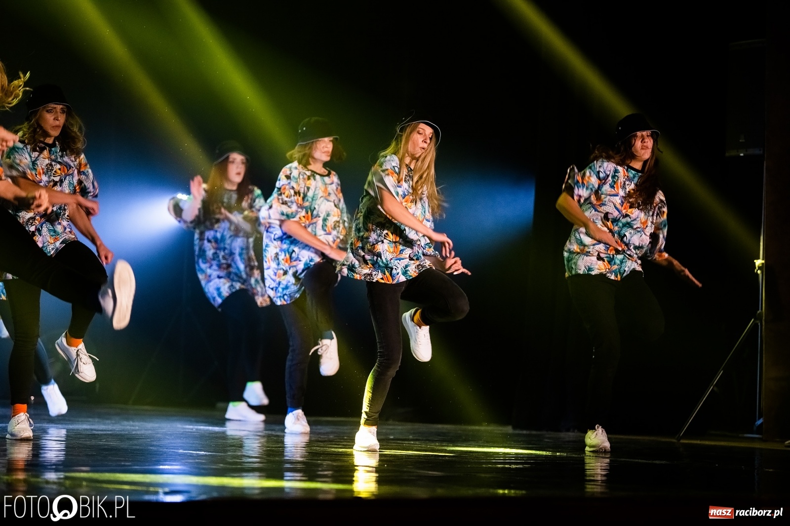 Zdjęcie w galerii na portalu naszraciborz.pl: Gala zespołu tanecznego Skaza w Raciborskim Centrum Kultury wiadomości z regionu