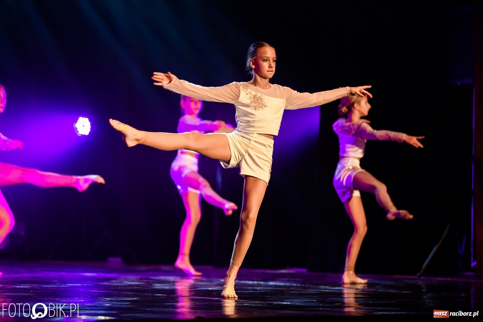 Zdjęcie w galerii na portalu naszraciborz.pl: Gala zespołu tanecznego Skaza w Raciborskim Centrum Kultury wiadomości z regionu