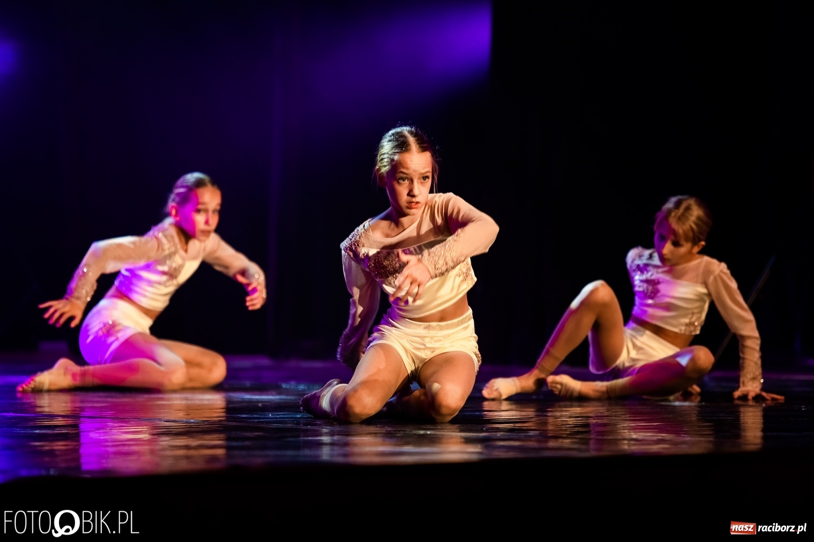 Zdjęcie w galerii na portalu naszraciborz.pl: Gala zespołu tanecznego Skaza w Raciborskim Centrum Kultury wiadomości z regionu