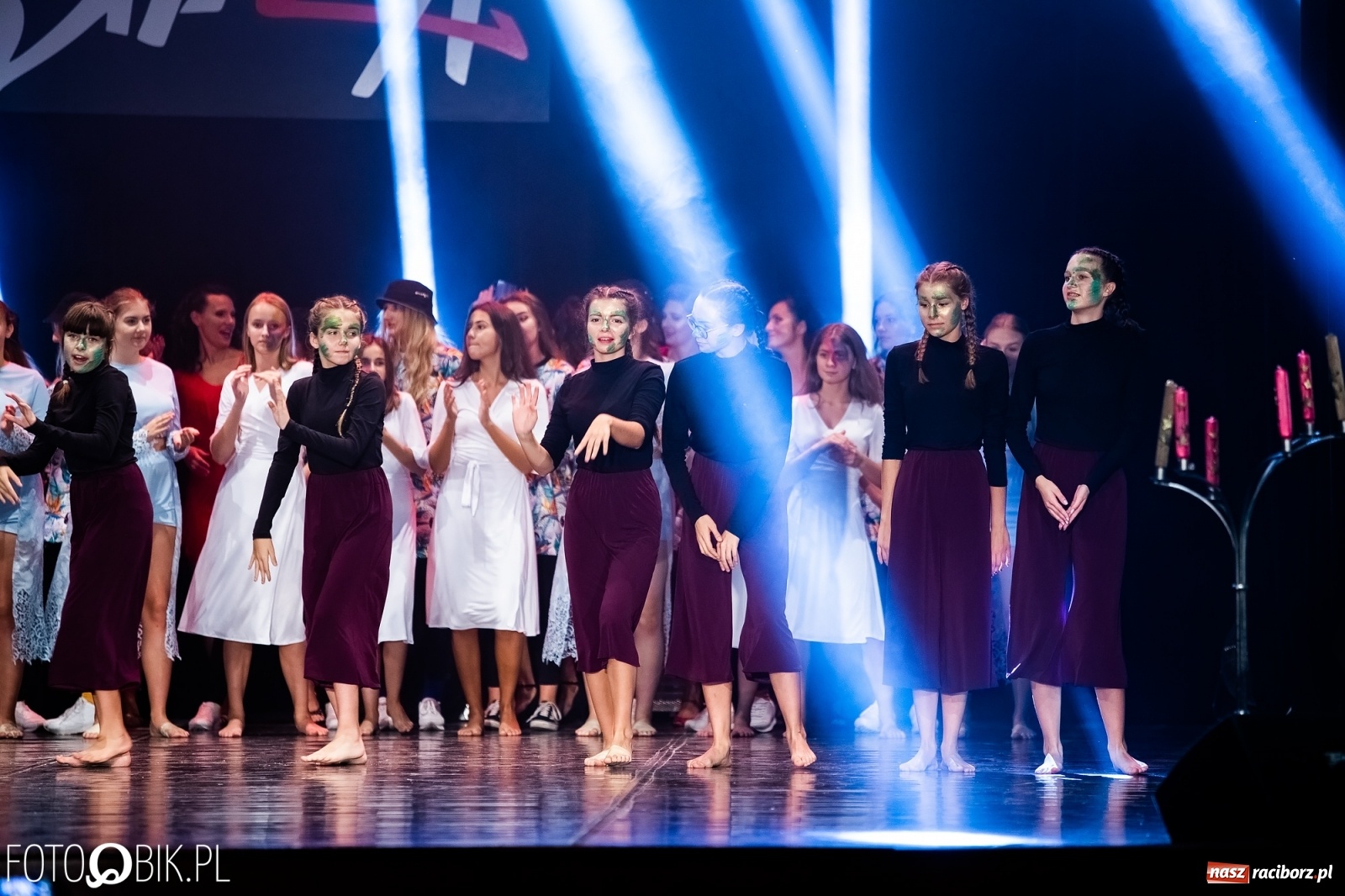 Zdjęcie w galerii na portalu naszraciborz.pl: Gala zespołu tanecznego Skaza w Raciborskim Centrum Kultury wiadomości z regionu