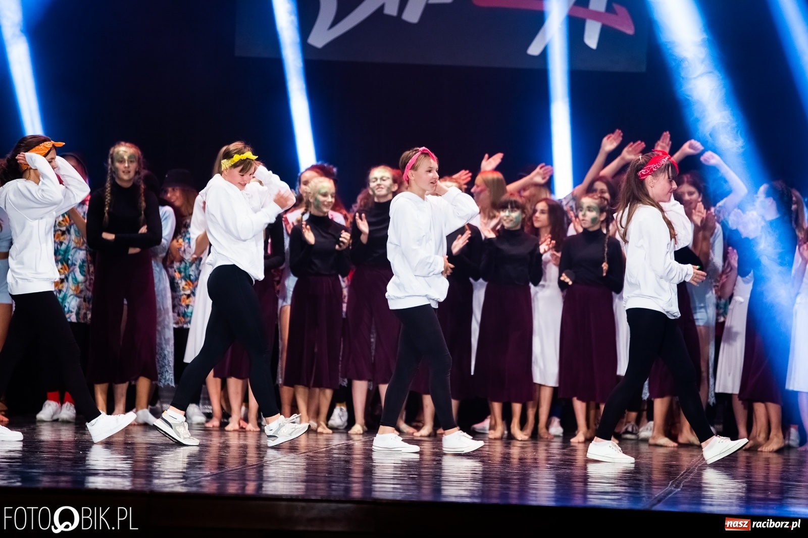 Zdjęcie w galerii na portalu naszraciborz.pl: Gala zespołu tanecznego Skaza w Raciborskim Centrum Kultury wiadomości z regionu