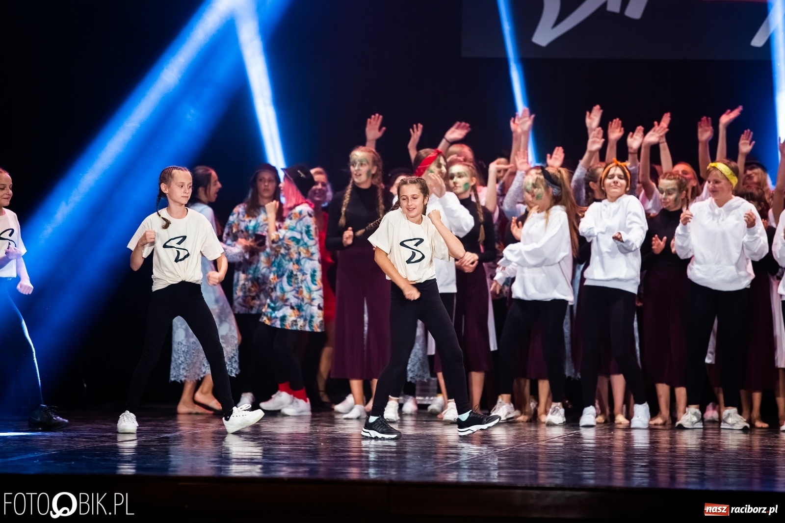 Zdjęcie w galerii na portalu naszraciborz.pl: Gala zespołu tanecznego Skaza w Raciborskim Centrum Kultury wiadomości z regionu