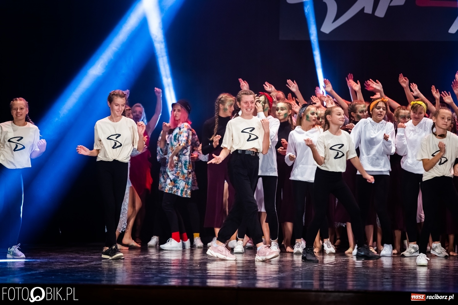 Zdjęcie w galerii na portalu naszraciborz.pl: Gala zespołu tanecznego Skaza w Raciborskim Centrum Kultury wiadomości z regionu