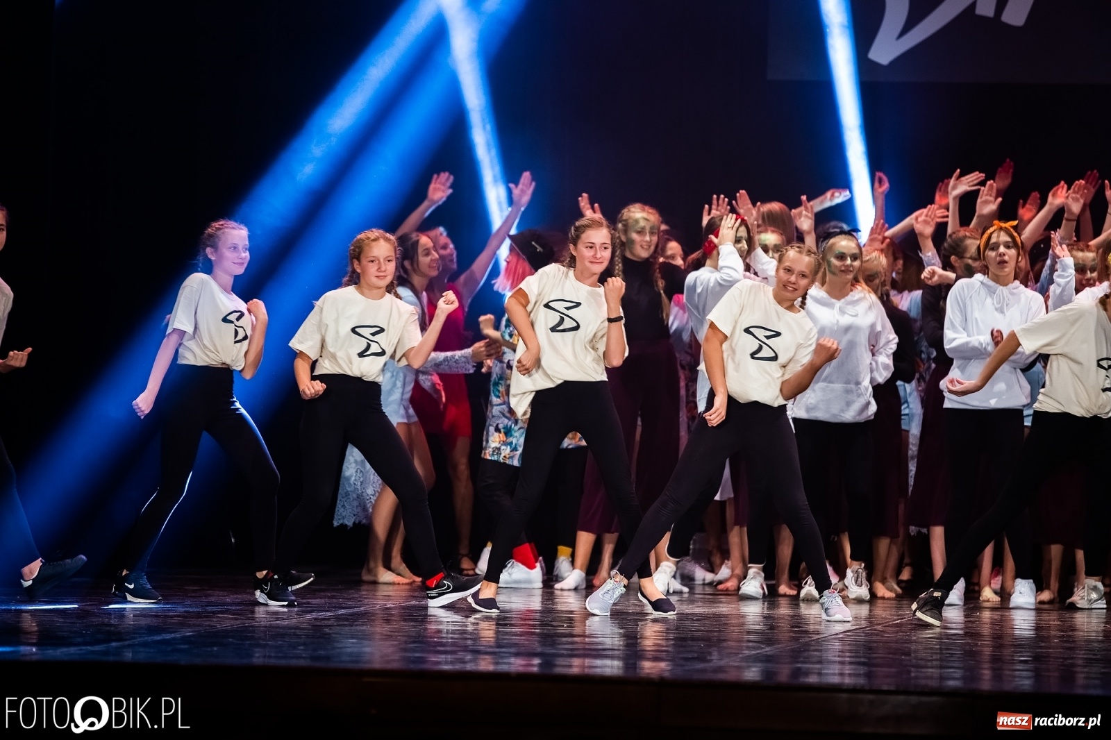 Zdjęcie w galerii na portalu naszraciborz.pl: Gala zespołu tanecznego Skaza w Raciborskim Centrum Kultury wiadomości z regionu