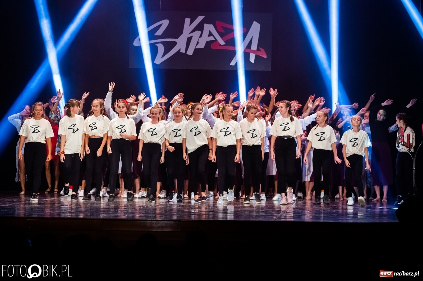 Zdjęcie w galerii na portalu naszraciborz.pl: Gala zespołu tanecznego Skaza w Raciborskim Centrum Kultury wiadomości z regionu
