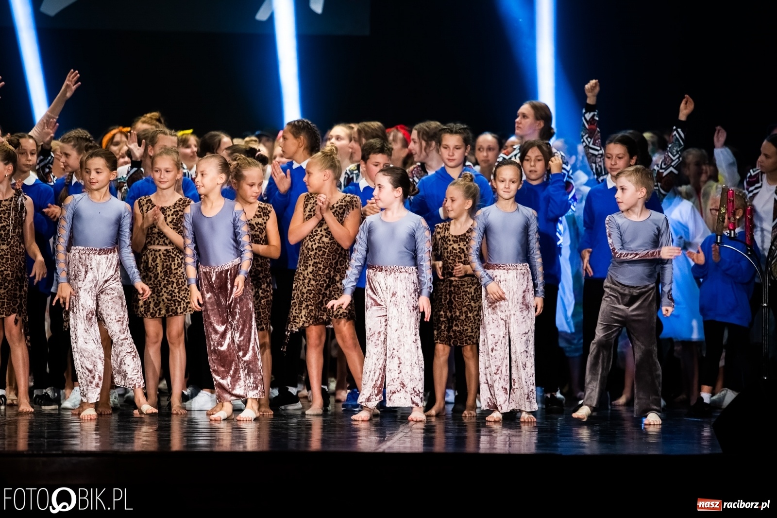 Zdjęcie w galerii na portalu naszraciborz.pl: Gala zespołu tanecznego Skaza w Raciborskim Centrum Kultury wiadomości z regionu
