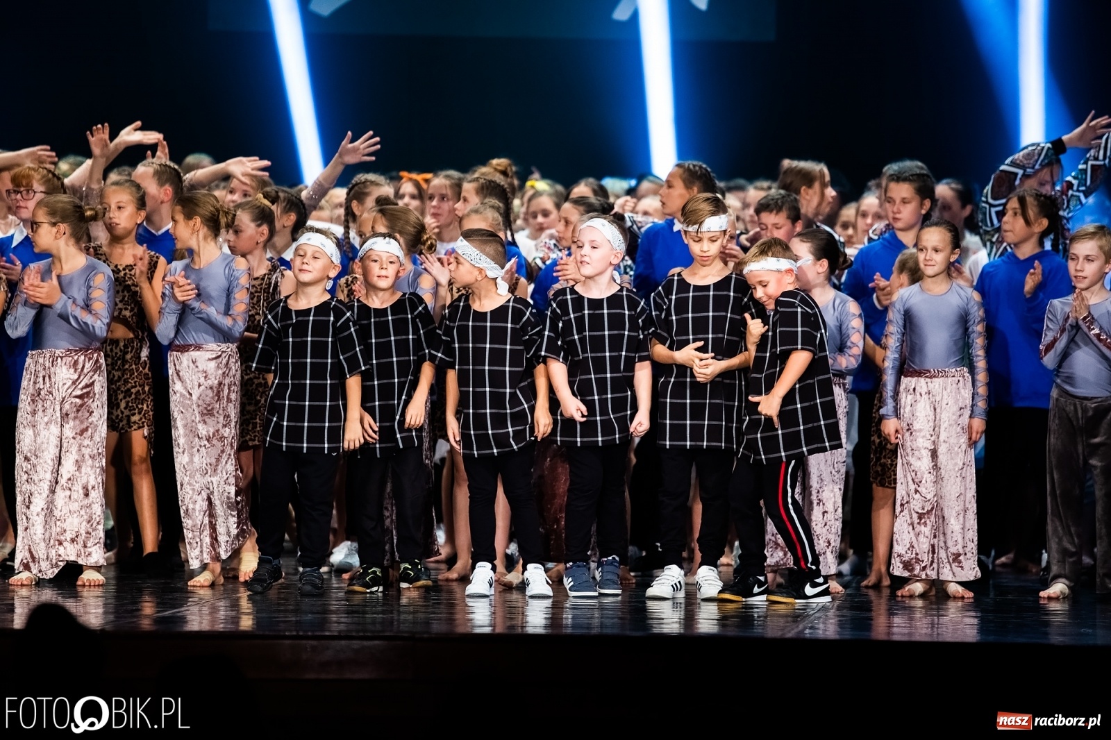 Zdjęcie w galerii na portalu naszraciborz.pl: Gala zespołu tanecznego Skaza w Raciborskim Centrum Kultury wiadomości z regionu