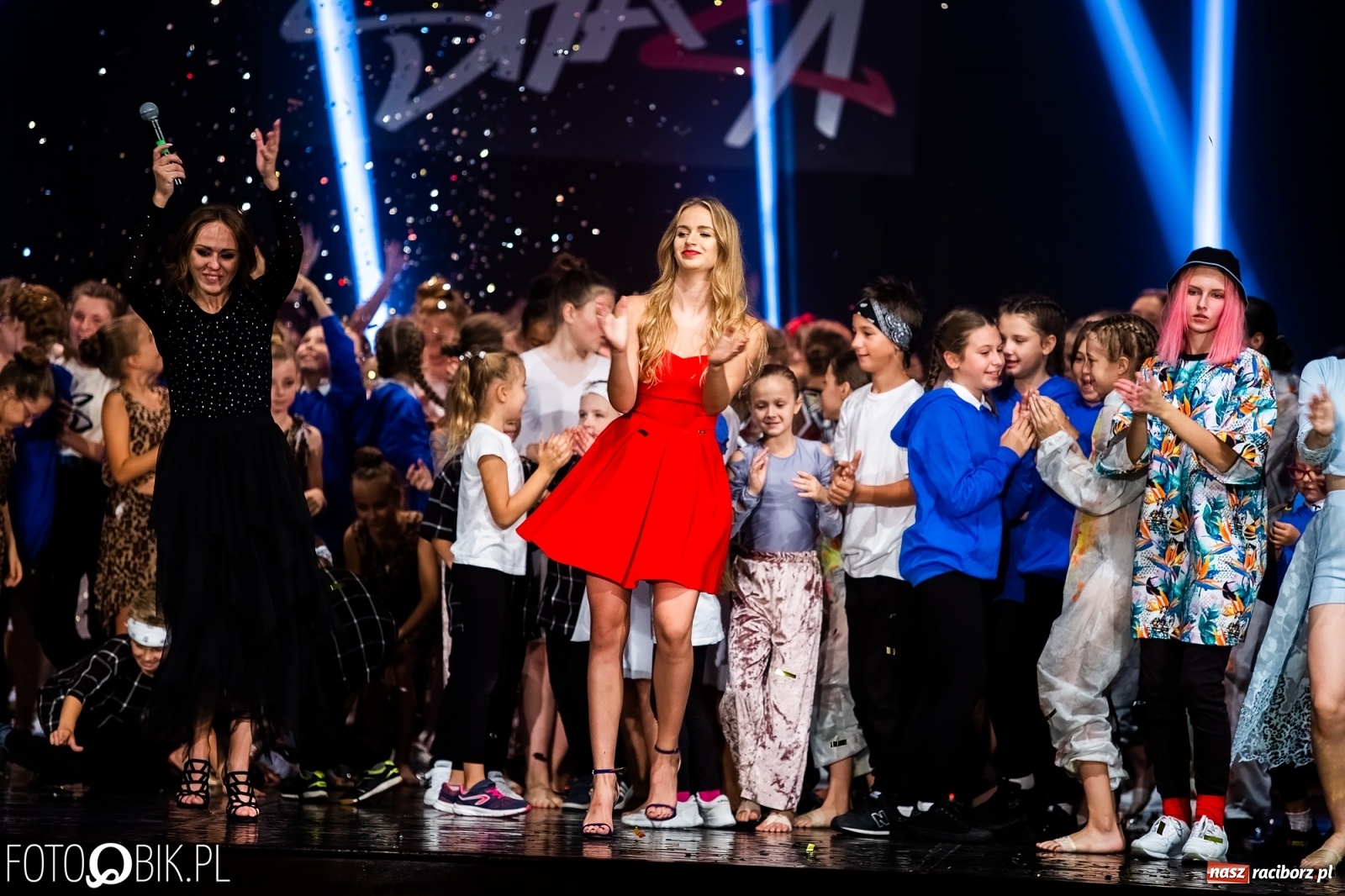 Zdjęcie w galerii na portalu naszraciborz.pl: Gala zespołu tanecznego Skaza w Raciborskim Centrum Kultury wiadomości z regionu