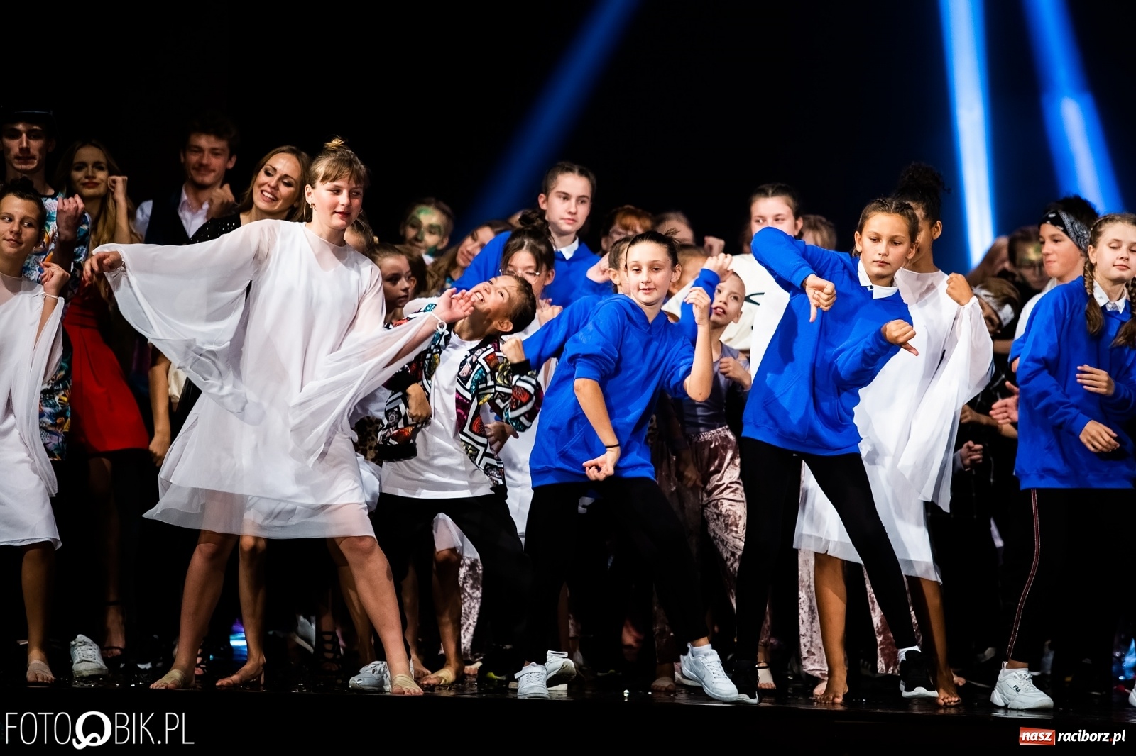 Zdjęcie w galerii na portalu naszraciborz.pl: Gala zespołu tanecznego Skaza w Raciborskim Centrum Kultury wiadomości z regionu