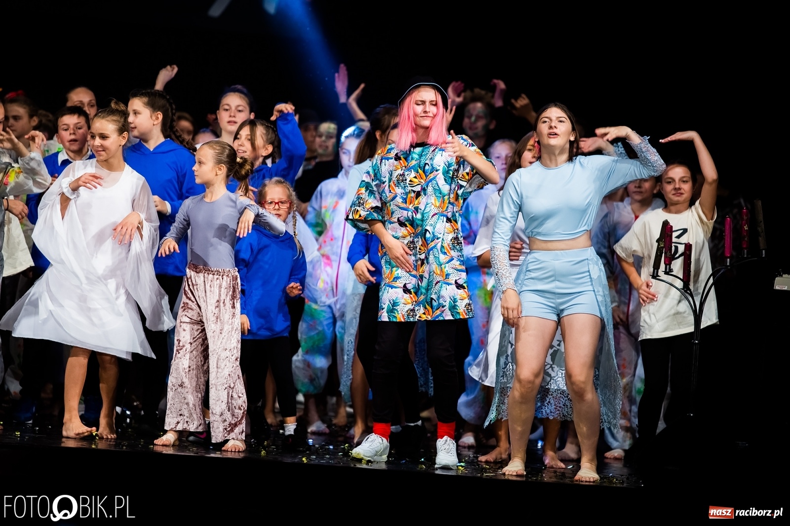 Zdjęcie w galerii na portalu naszraciborz.pl: Gala zespołu tanecznego Skaza w Raciborskim Centrum Kultury wiadomości z regionu