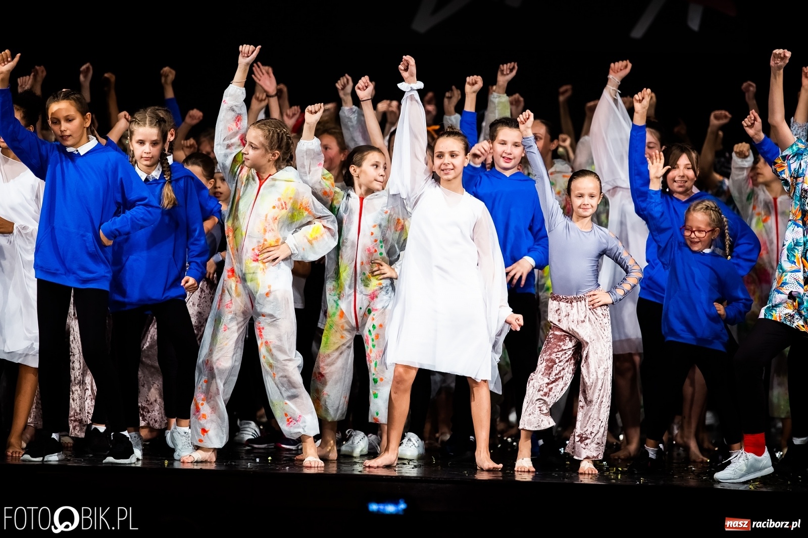 Zdjęcie w galerii na portalu naszraciborz.pl: Gala zespołu tanecznego Skaza w Raciborskim Centrum Kultury wiadomości z regionu