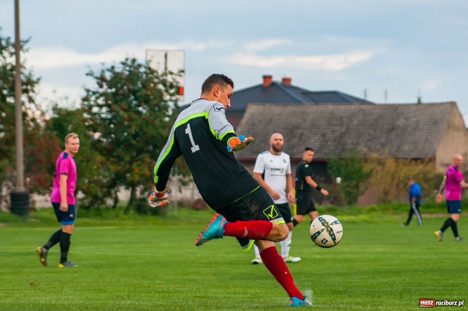 Zdjęcie w galerii na portalu naszraciborz.pl: Marklowice górą. Krzyżanowice zdetronizowane [FOTO i WIDEO] wiadomości z regionu
