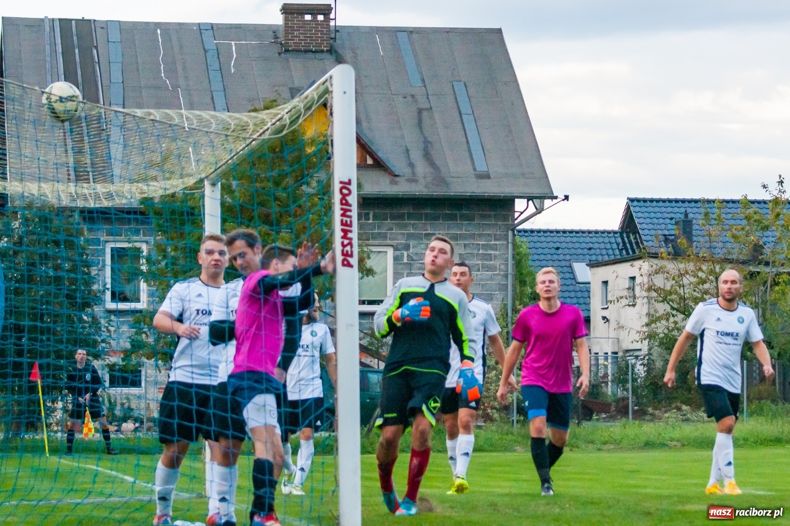 Zdjęcie w galerii na portalu naszraciborz.pl: Marklowice górą. Krzyżanowice zdetronizowane [FOTO i WIDEO] wiadomości z regionu