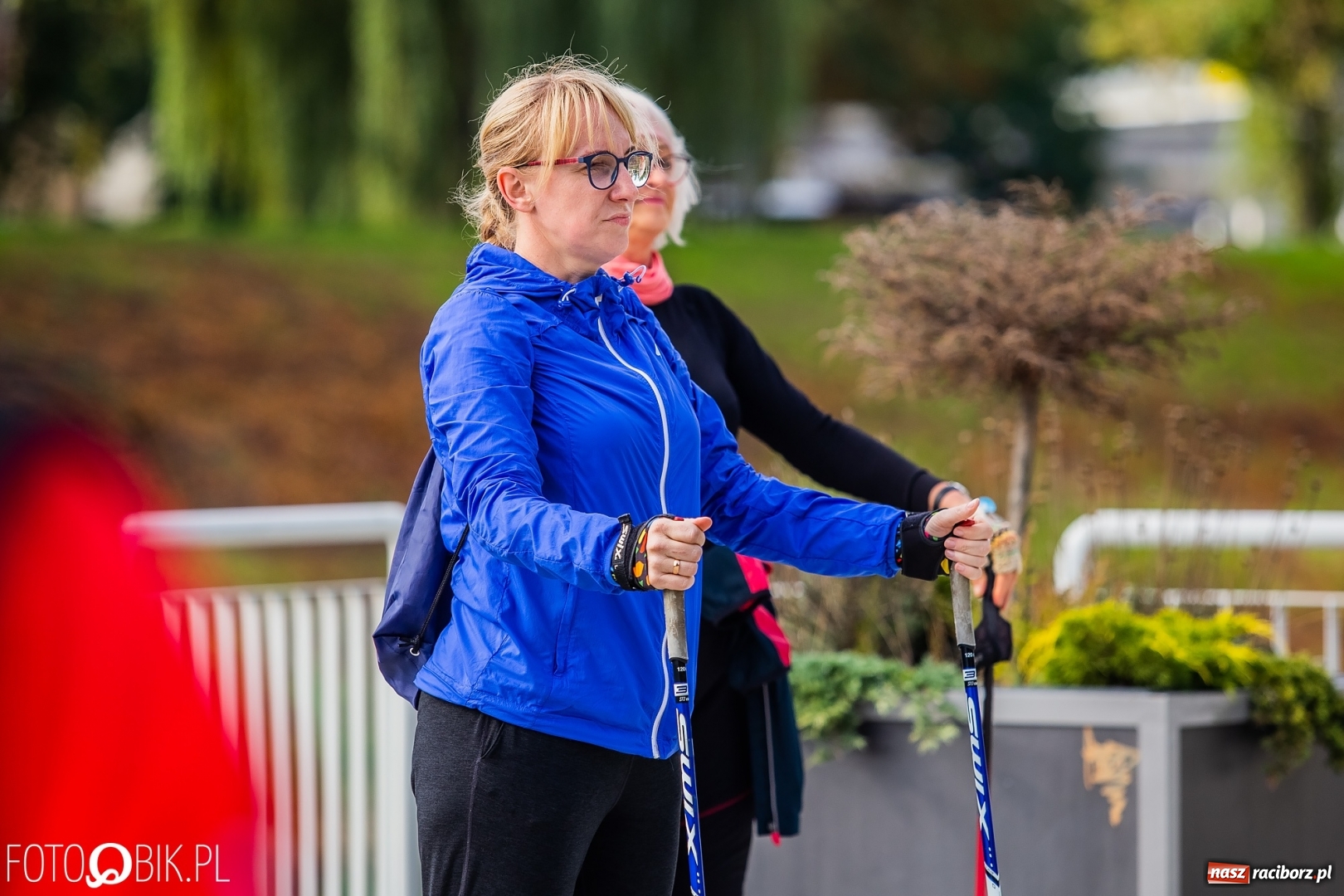 Zdjęcie w galerii na portalu naszraciborz.pl: Trening Nordic Walking na Przystani Kajakowej wiadomości z regionu