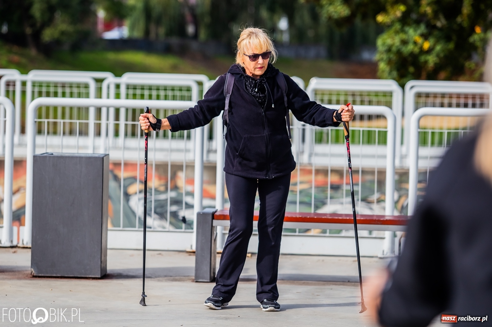 Zdjęcie w galerii na portalu naszraciborz.pl: Trening Nordic Walking na Przystani Kajakowej wiadomości z regionu