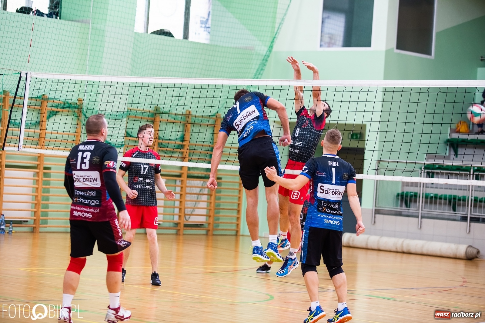 Zdjęcie w galerii na portalu naszraciborz.pl: Inauguracja nowego sezonu RLPS w Arenie Rafako wiadomości z regionu