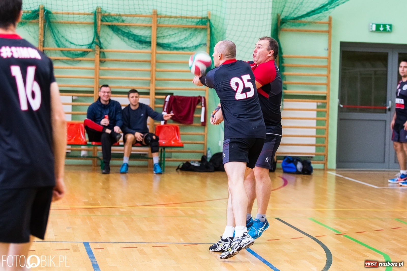 Zdjęcie w galerii na portalu naszraciborz.pl: Inauguracja nowego sezonu RLPS w Arenie Rafako wiadomości z regionu