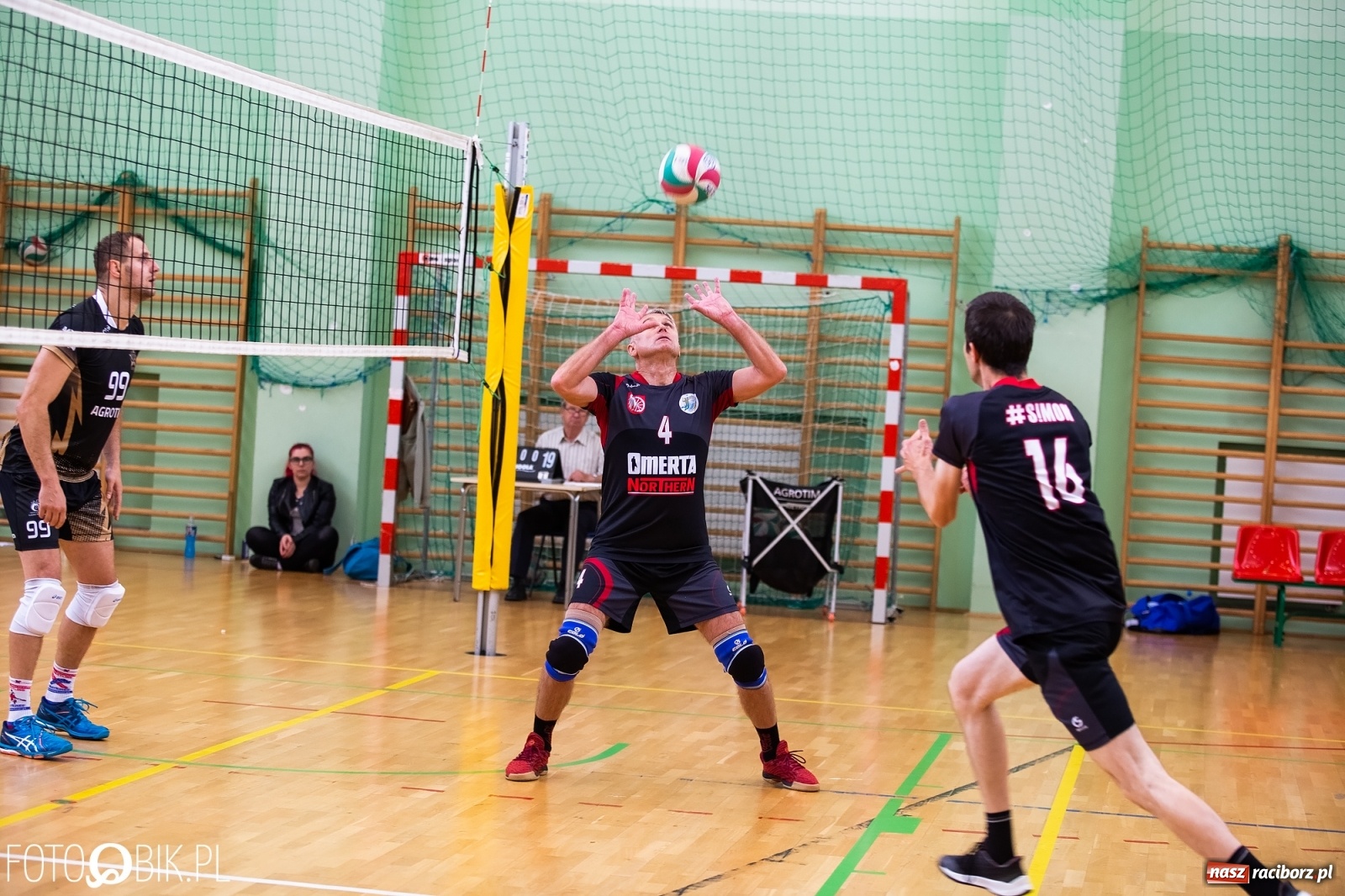 Zdjęcie w galerii na portalu naszraciborz.pl: Inauguracja nowego sezonu RLPS w Arenie Rafako wiadomości z regionu