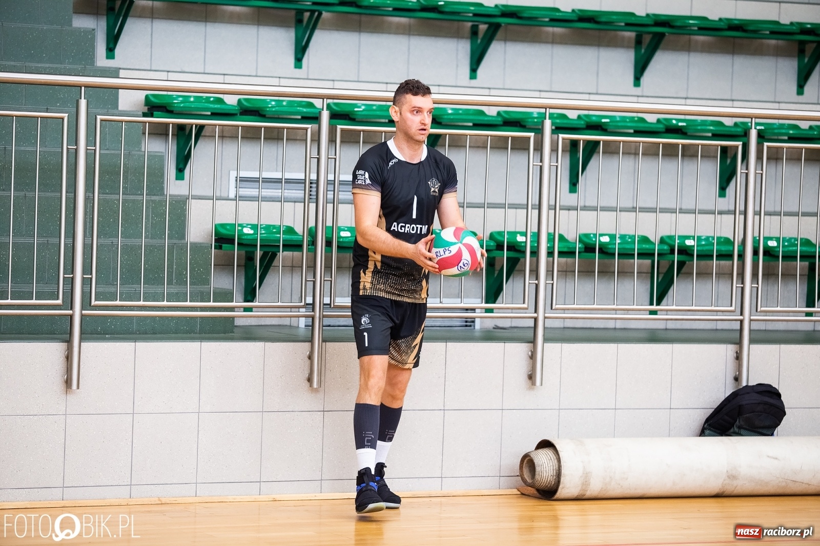 Zdjęcie w galerii na portalu naszraciborz.pl: Inauguracja nowego sezonu RLPS w Arenie Rafako wiadomości z regionu