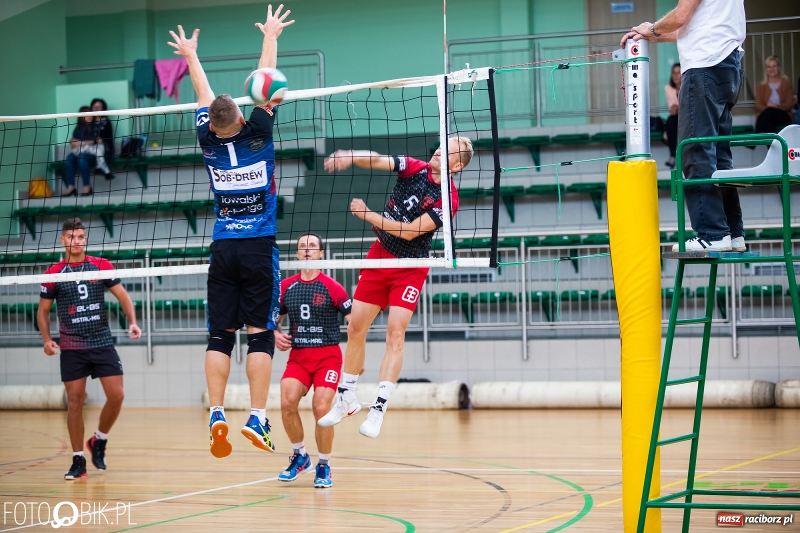 Zdjęcie w galerii na portalu naszraciborz.pl: Inauguracja nowego sezonu RLPS w Arenie Rafako wiadomości z regionu