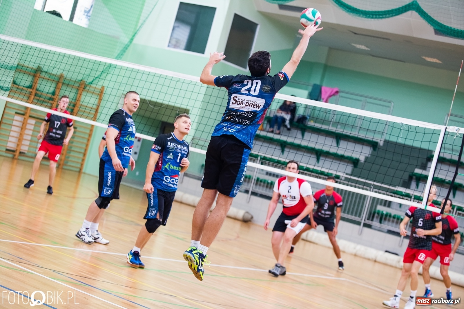 Zdjęcie w galerii na portalu naszraciborz.pl: Inauguracja nowego sezonu RLPS w Arenie Rafako wiadomości z regionu