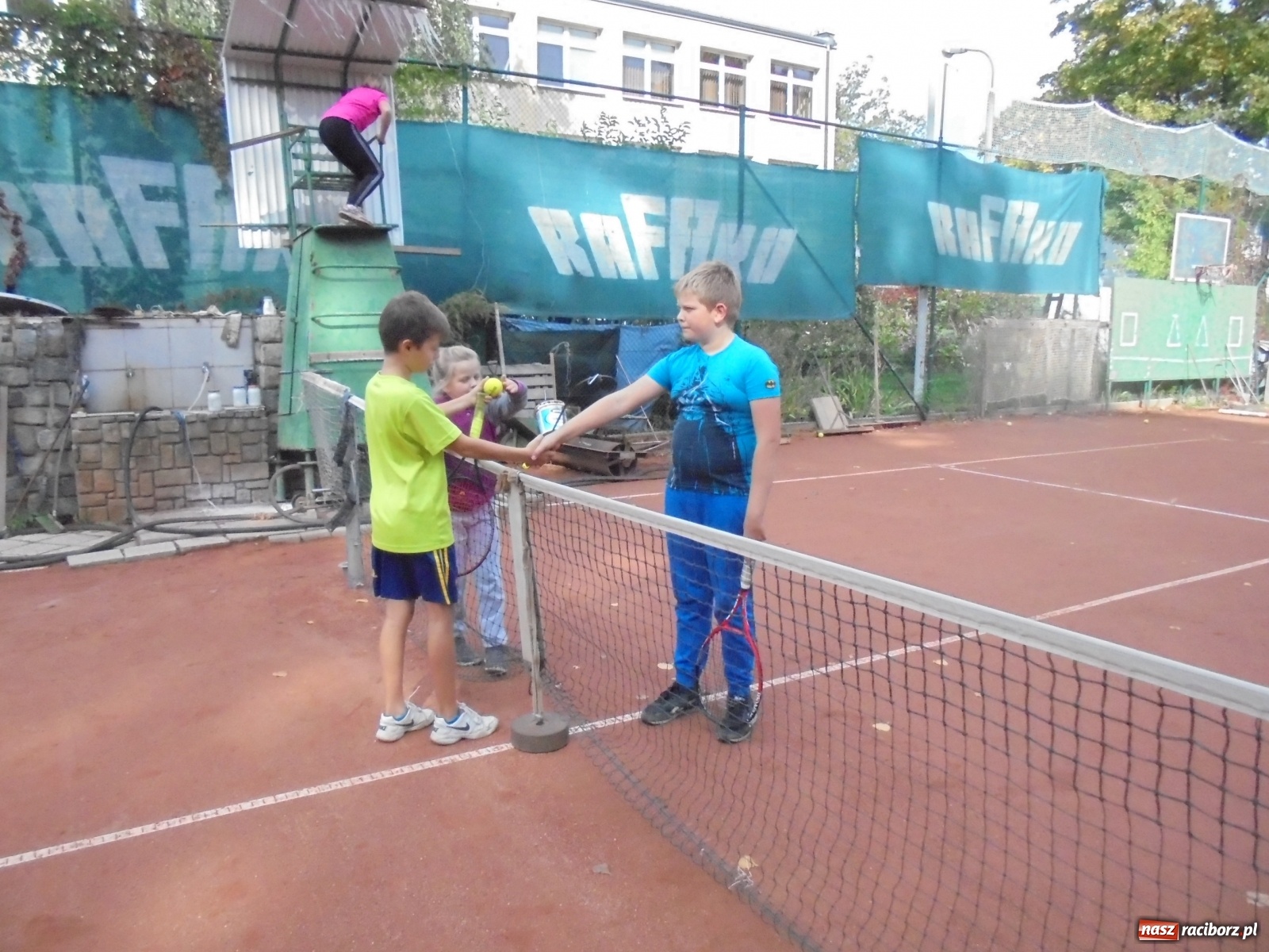 Zdjęcie w galerii na portalu naszraciborz.pl: Tenisowa rywalizacja dzieci o Puchar Prezydenta wiadomości z regionu