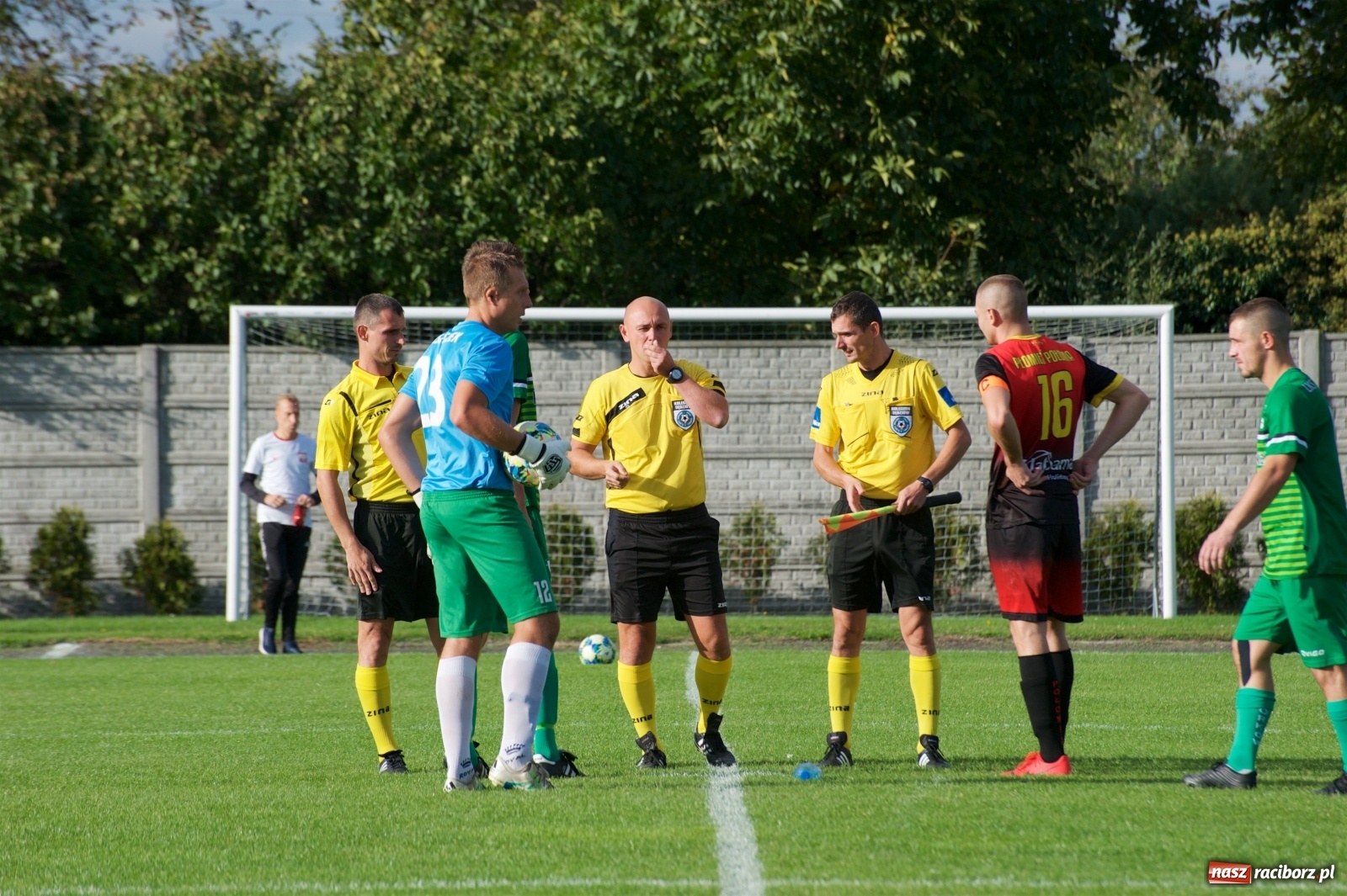 Zdjęcie w galerii na portalu naszraciborz.pl: Klasa okręgowa. Dobra passa piłkarzy Tworkowa trwa [FOTO] wiadomości z regionu