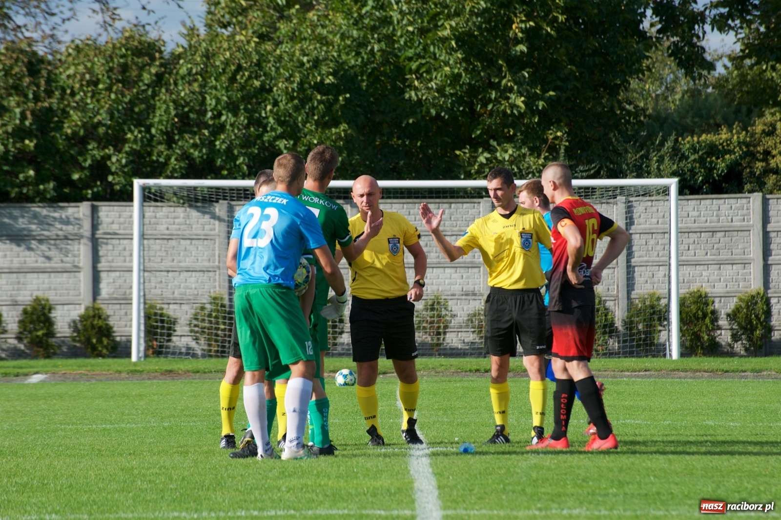 Zdjęcie w galerii na portalu naszraciborz.pl: Klasa okręgowa. Dobra passa piłkarzy Tworkowa trwa [FOTO] wiadomości z regionu